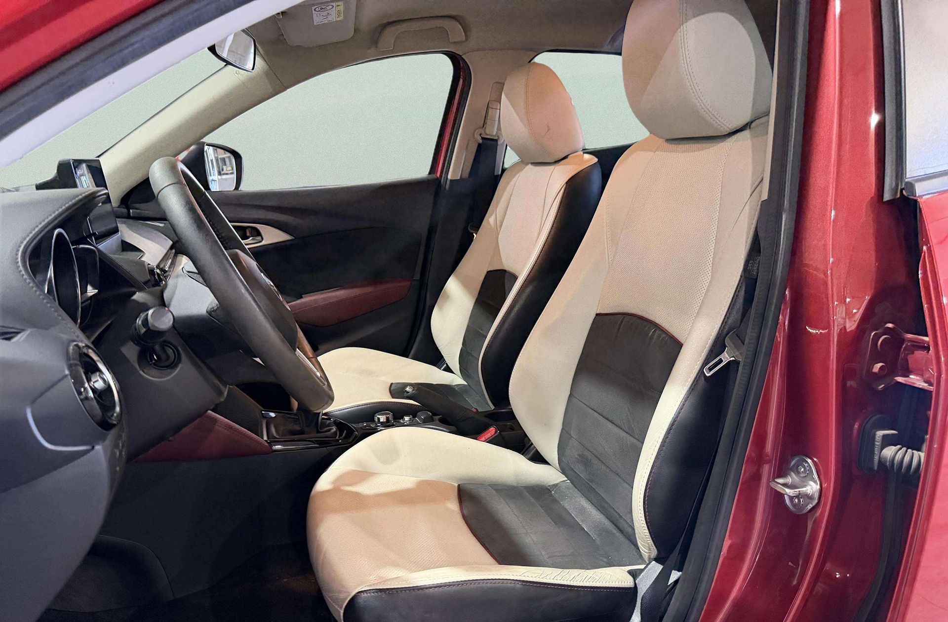 Mazda CX-3 1.5 DE Skyactiv Luxury White 2WD - foto 11