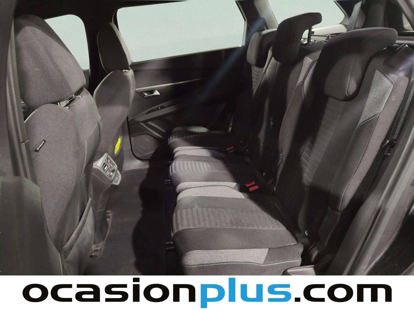 Foto asientos traseros Peugeot 5008 Peugeot 5008 5008 BlueHDI 130 S&S Active Pack EAT8 (130 CV)