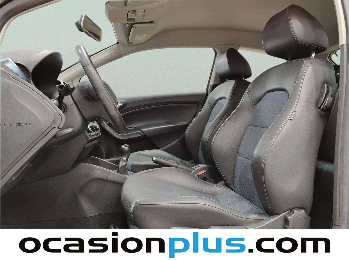 Foto asientos delanteros Seat Ibiza Seat Ibiza SC 1.2 TSI Style Connect (90 CV)