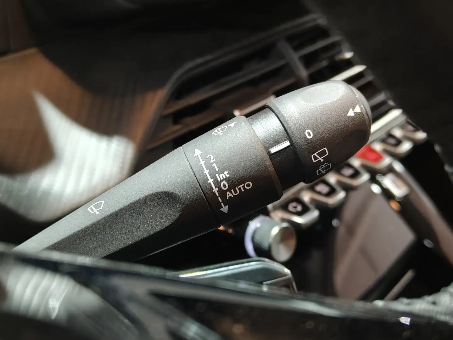 Foto Peugeot 208 Peugeot 208 PureTech 100 Allure (100 CV)