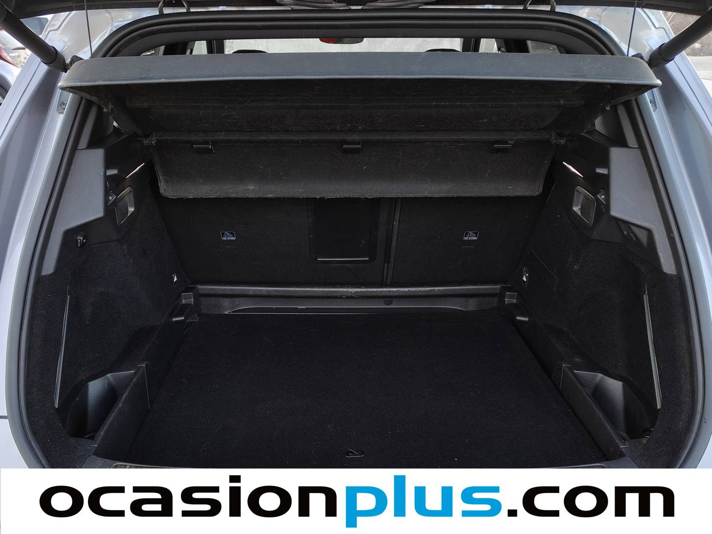 Foto DS DS 7 Crossback DS DS7 Crossback BlueHDi 130 DE Bastille + AT (130 CV)