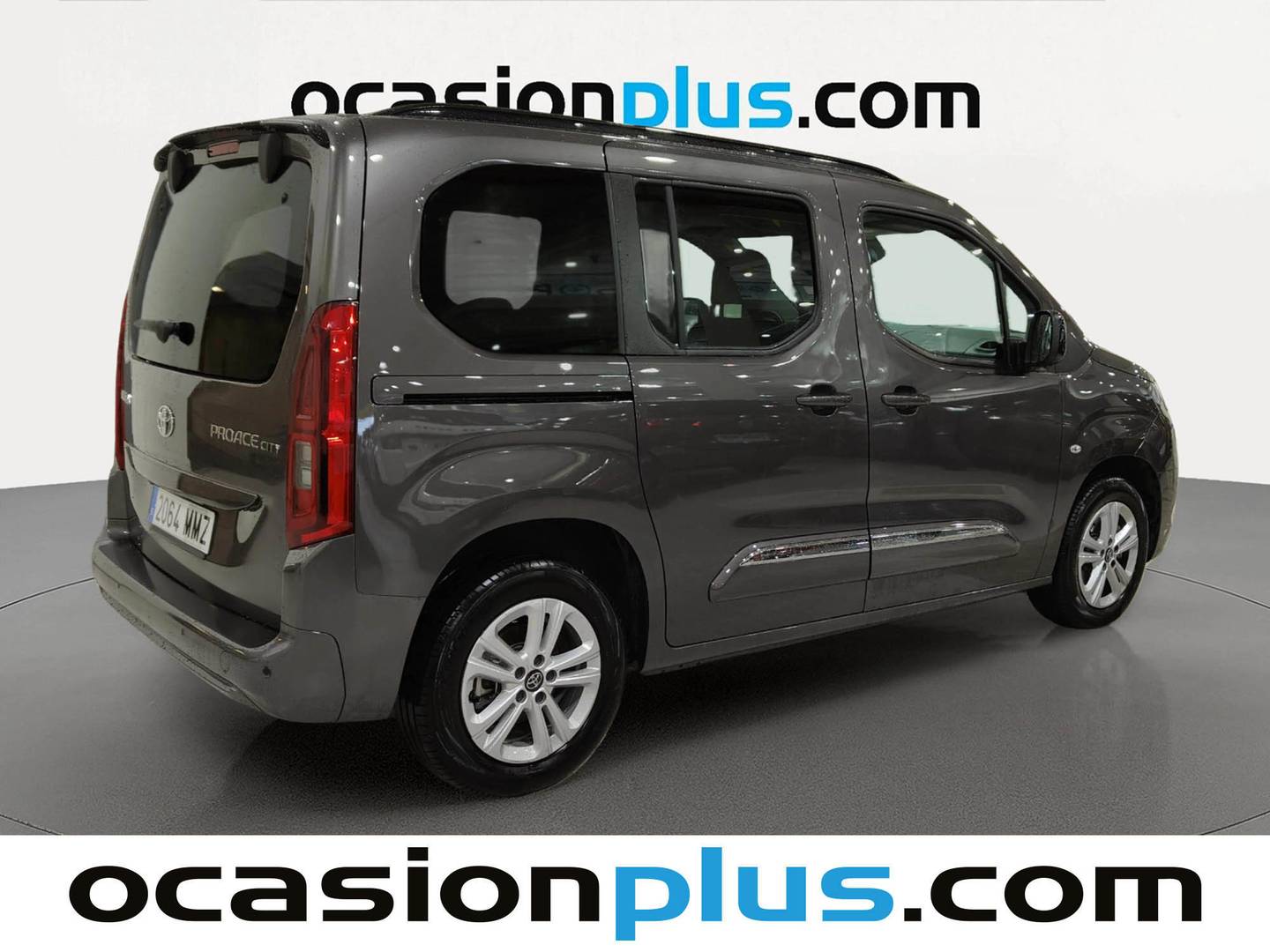 Foto trasera Toyota Proace City Verso Toyota Proace City Verso 1.5D Family Active L1 (131 CV) derecha