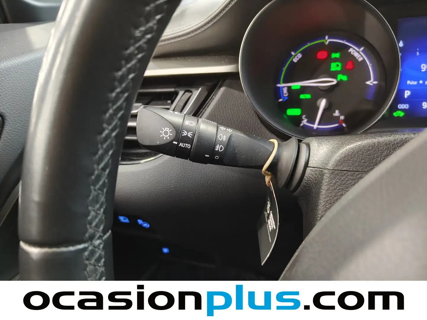 Foto Toyota C-HR Toyota C-HR 1.8 125H Advance (122 CV)