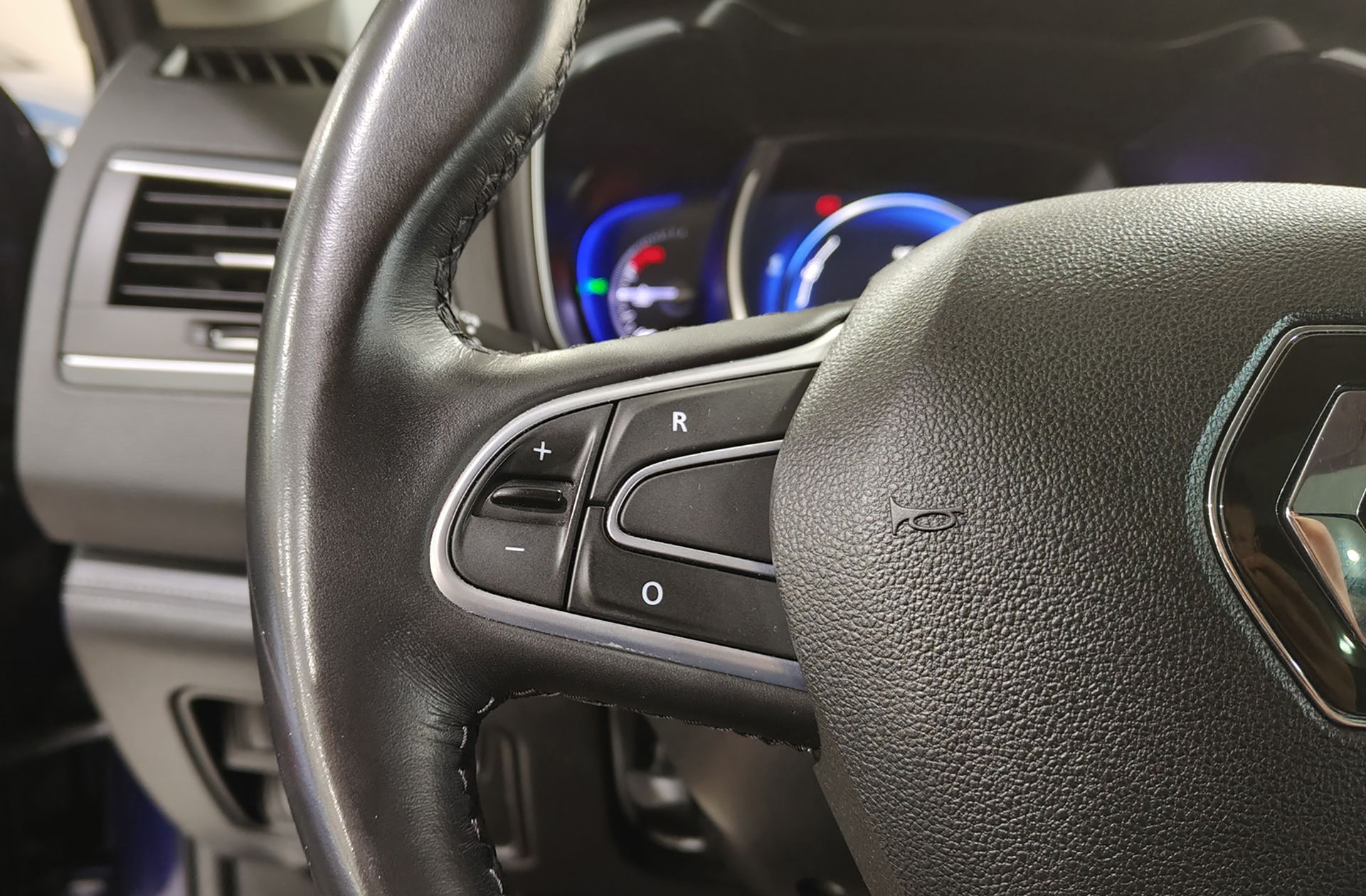 Renault Koleos dCi 130 Zen - foto 30