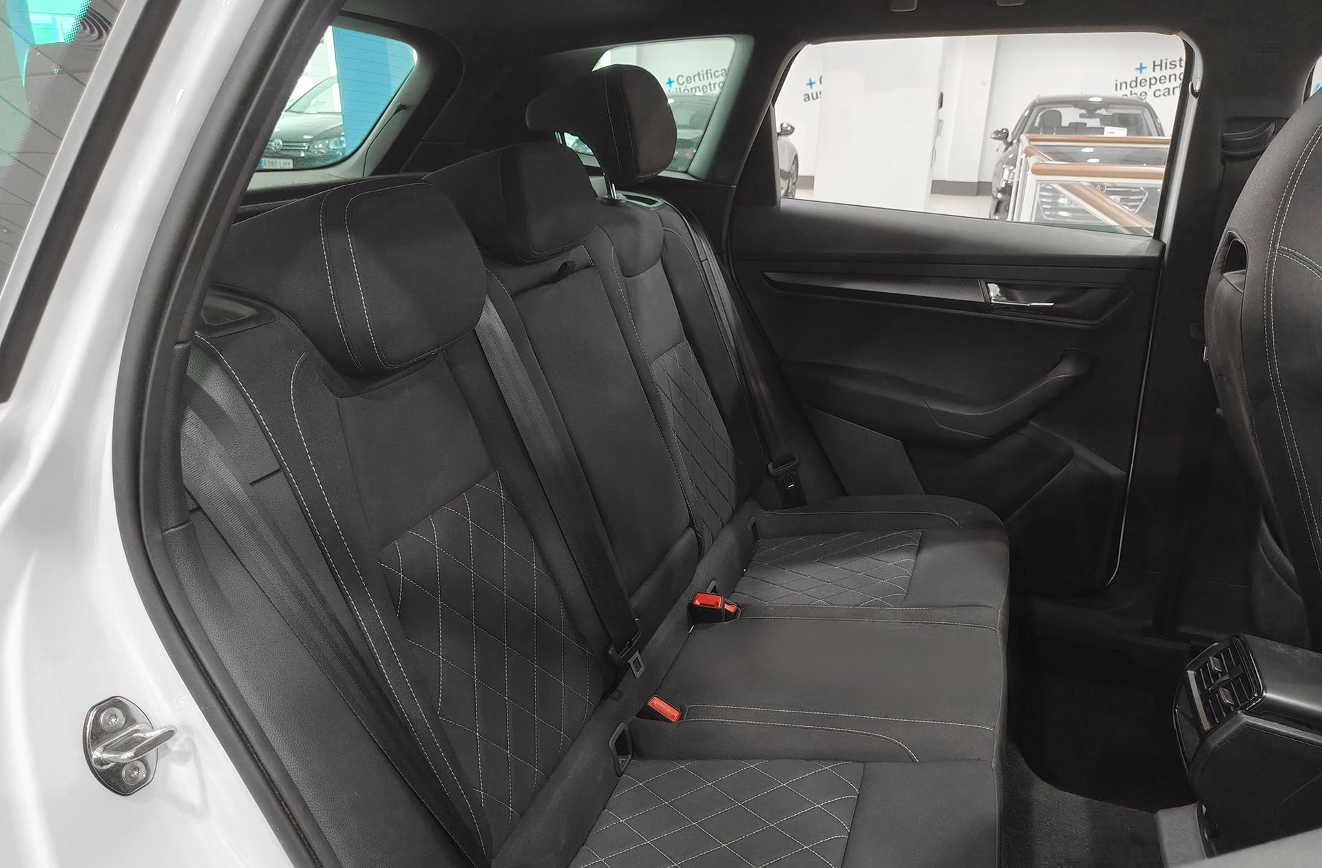Škoda Karoq 2.0 TDI Sportline - foto 20