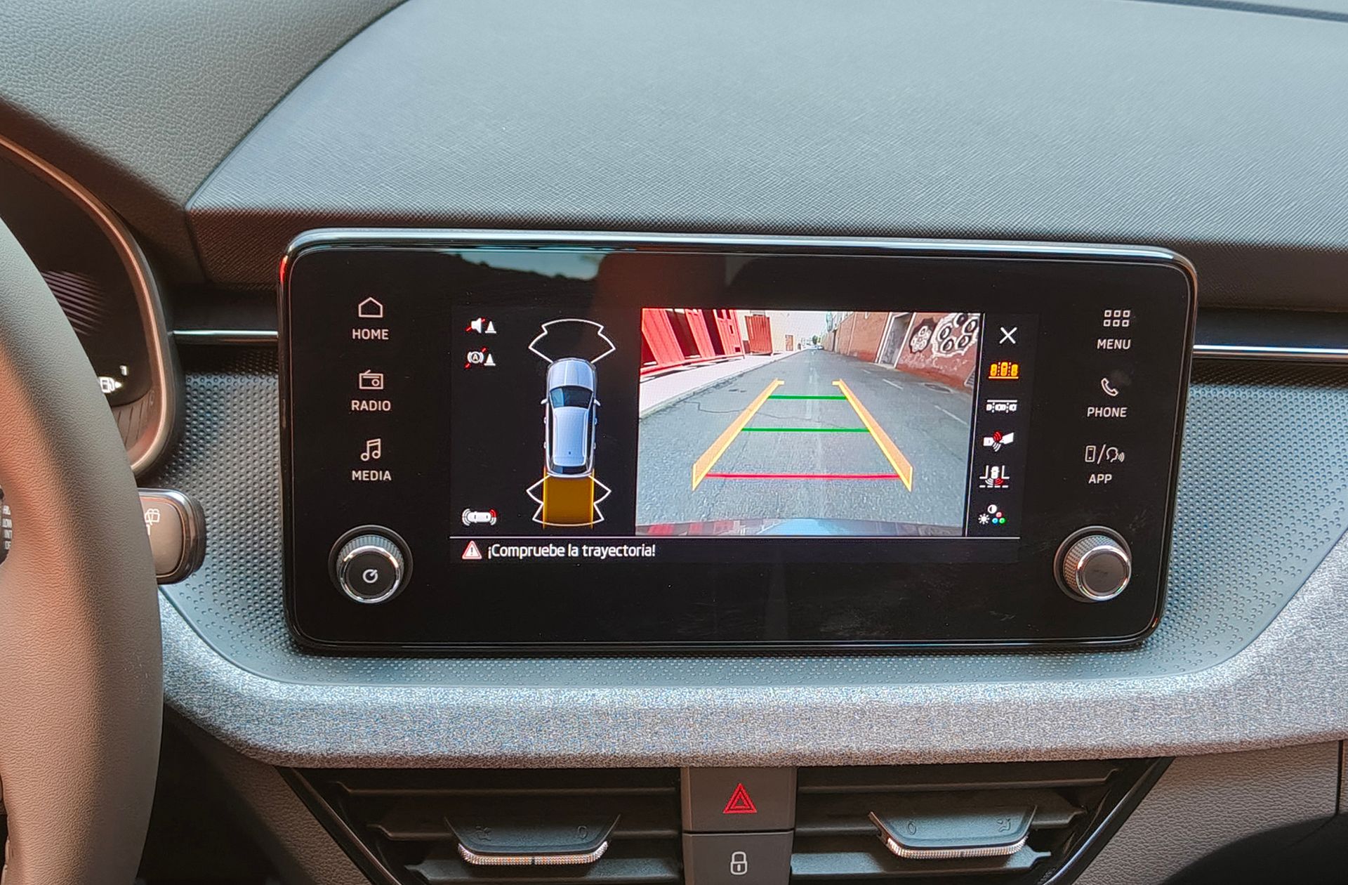 Škoda Kamiq 1.0 TSI Selection DSG - foto 7