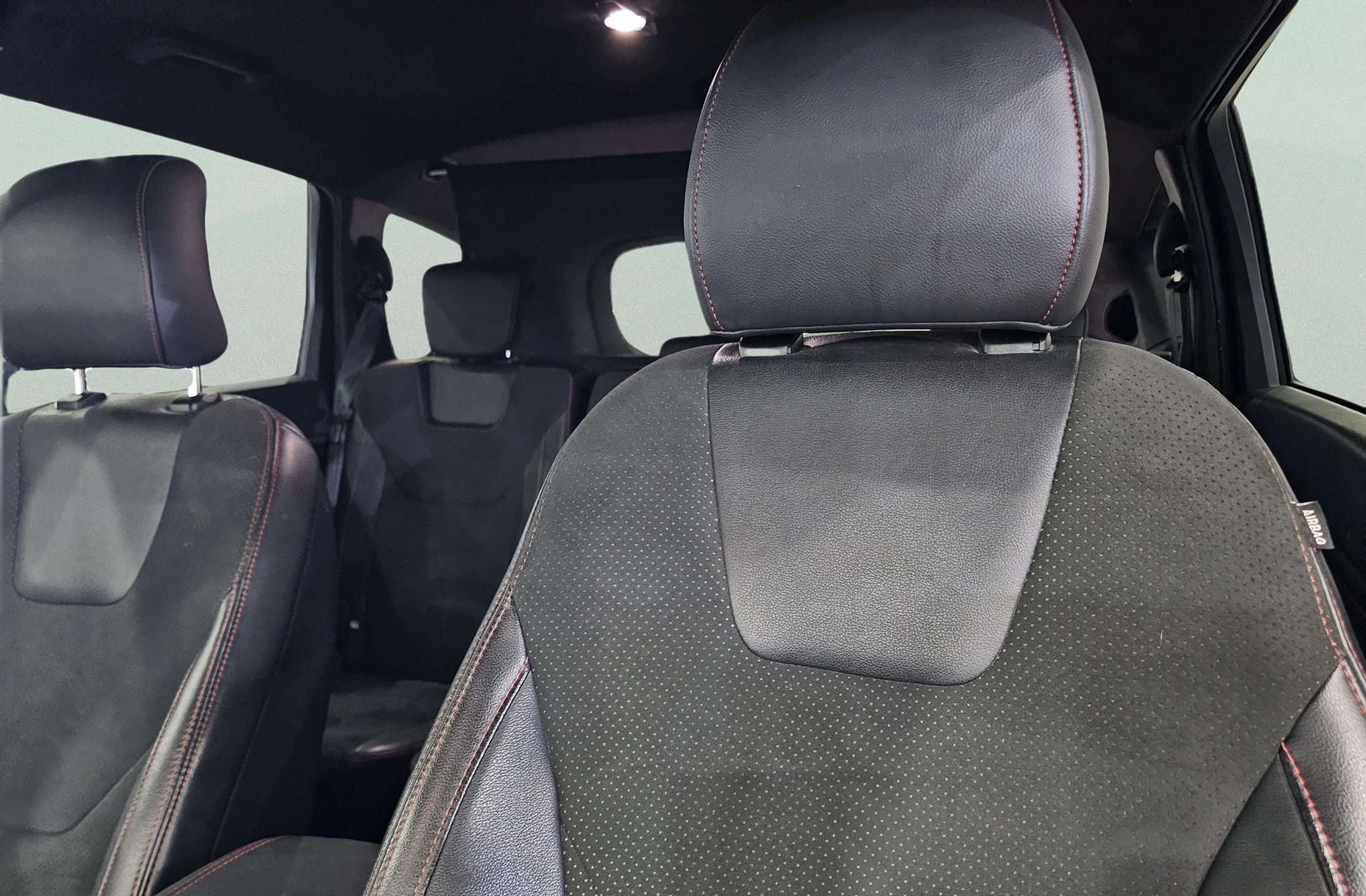 Ford S-Max 2.0 TDCi Panther ST-Line Powershift - foto 9