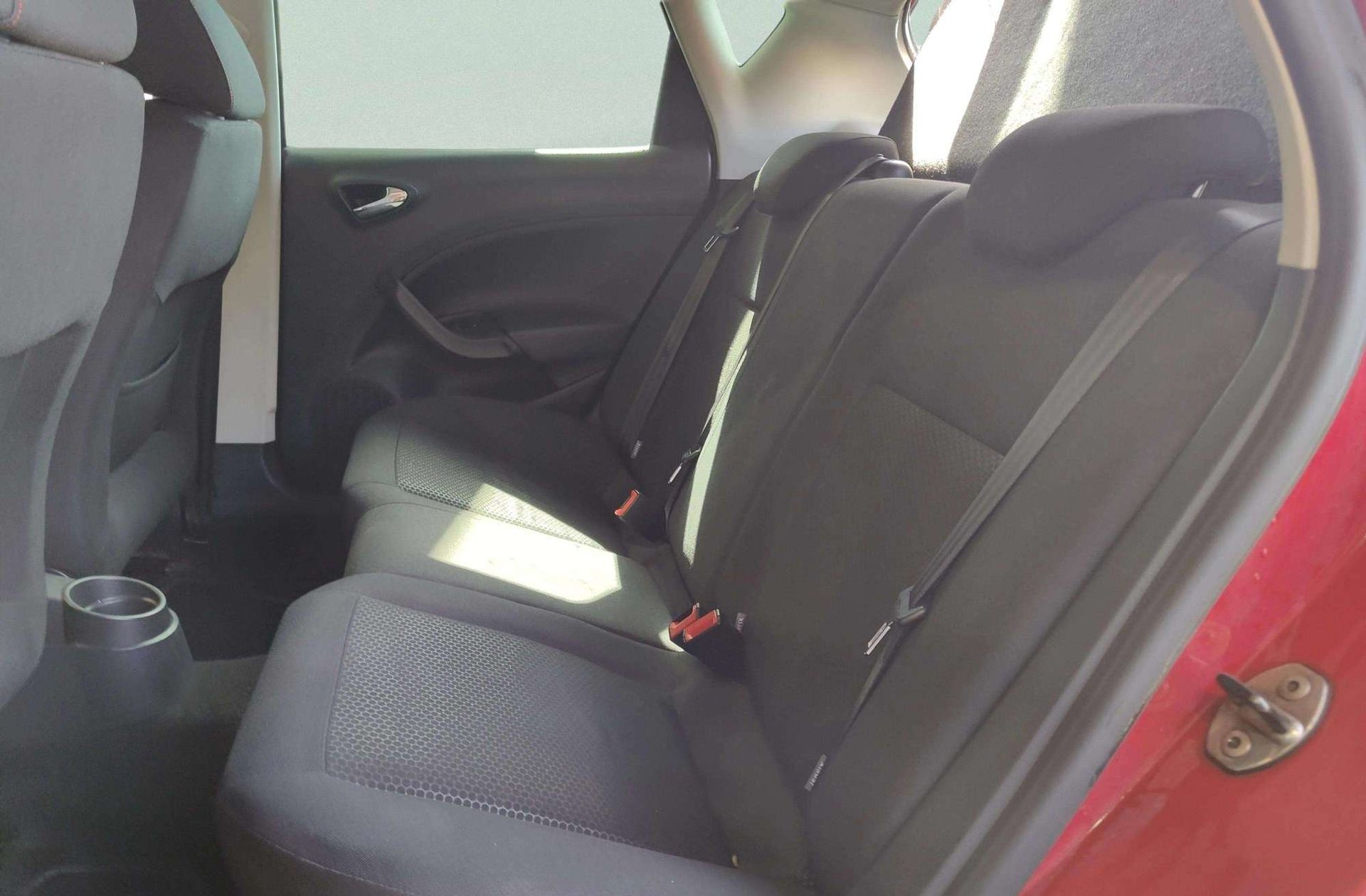SEAT Ibiza 1.6 TDI CR FR - foto 10