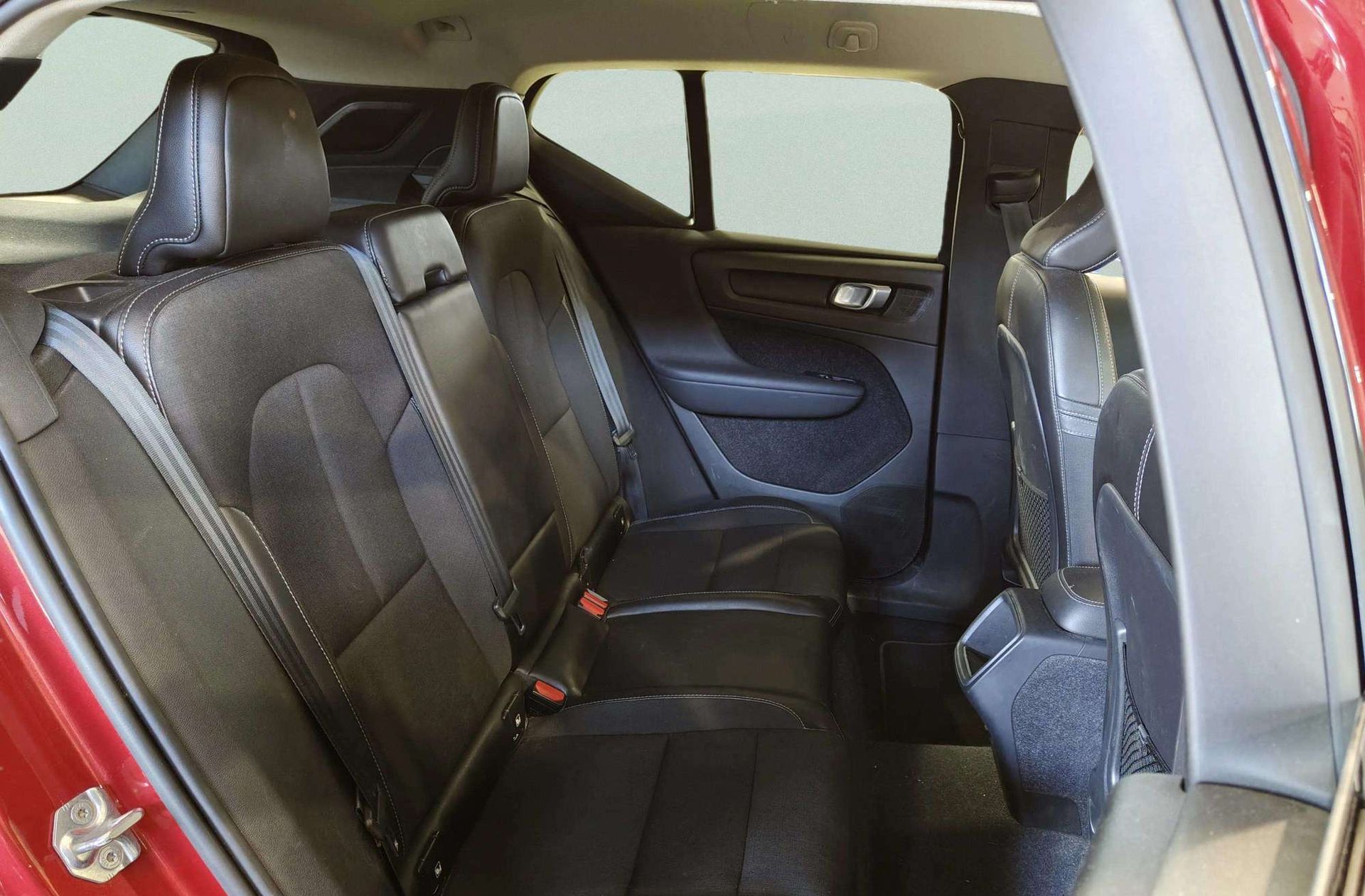 Volvo XC40 D3 Momentum - foto 18