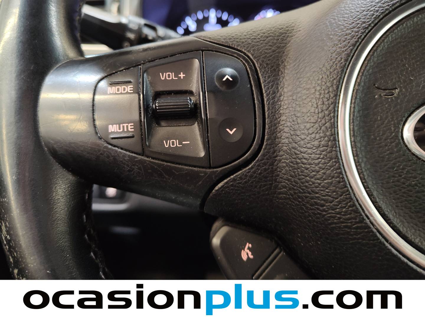 Equipamiento del KIA Carens KIA Carens 1.7 CRDi VGT Concept Eco-Dynam (115 CV) 7 Plazas