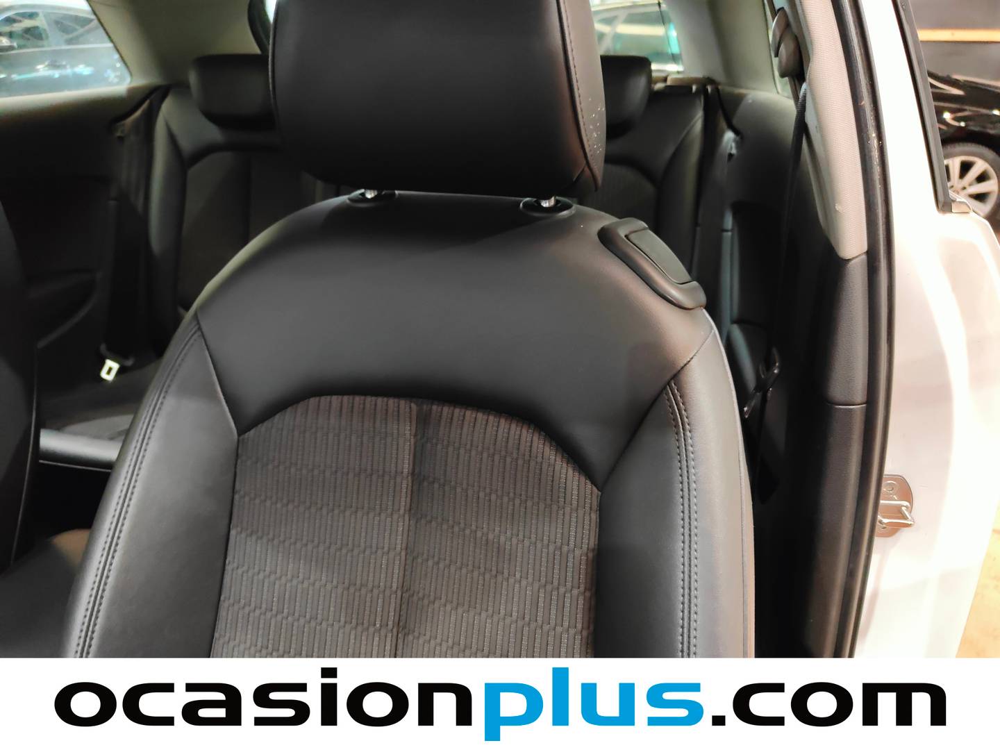 Equipamiento del Audi A3 Audi A3 Advanced 1.6 TDI clean diesel (110 CV)