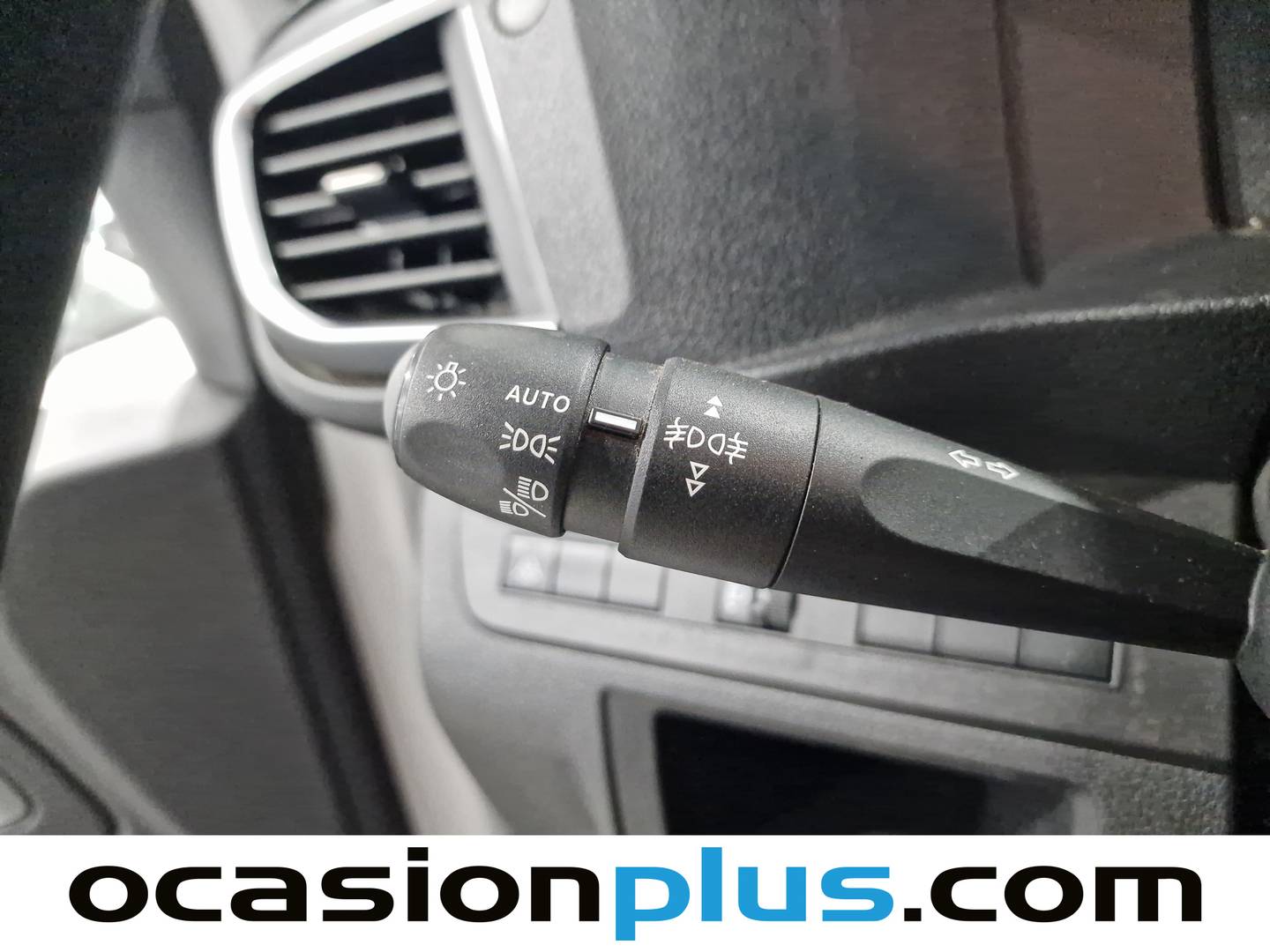 Equipamiento del Toyota Proace Verso Toyota Proace Verso 2.0D Shuttle VX L1 (145 CV) 9 Plazas
