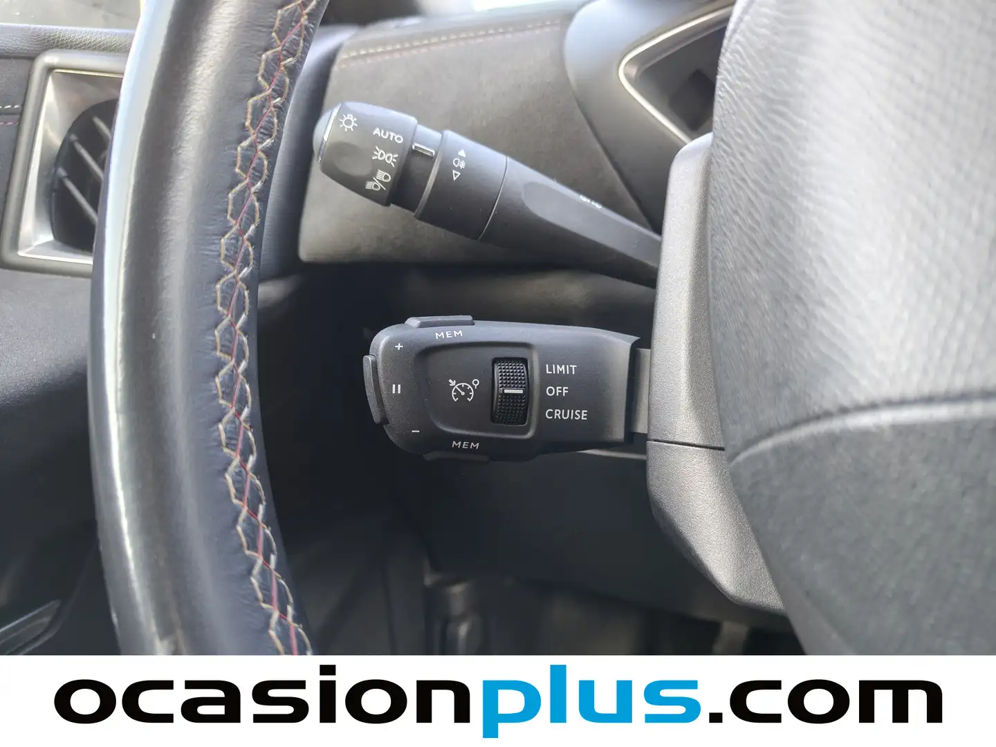 Foto DS DS 3 Crossback DS DS3 Crossback Performance Line BlueHDi (110 CV)