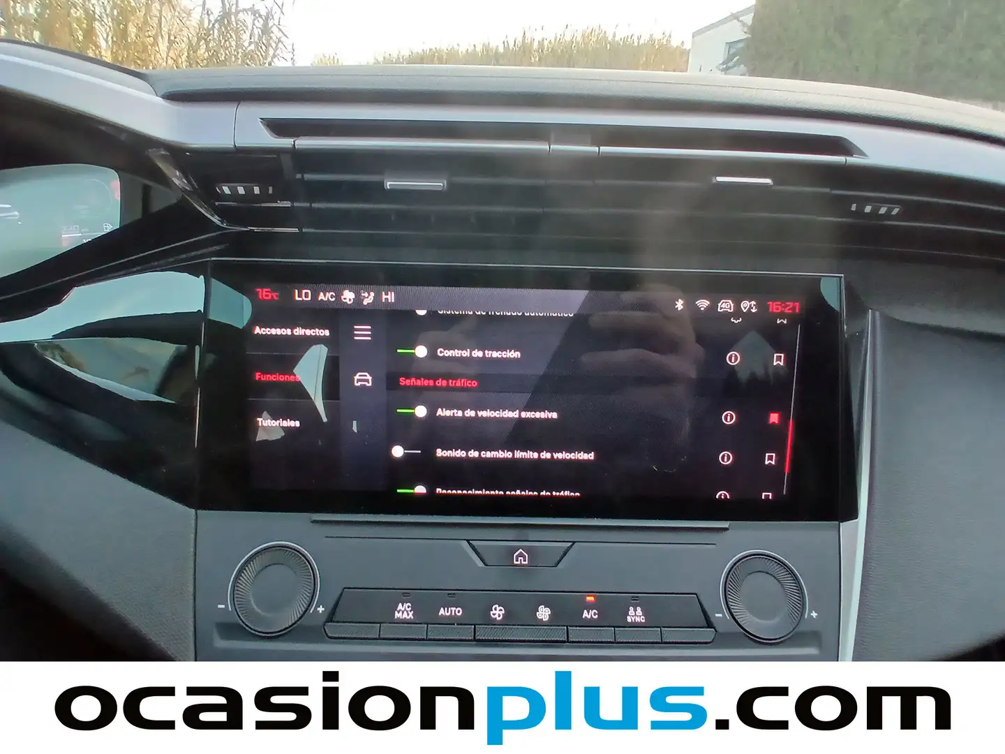 Foto Peugeot 308 Peugeot 308 Allure Hybrid eDCS6 (145 CV)