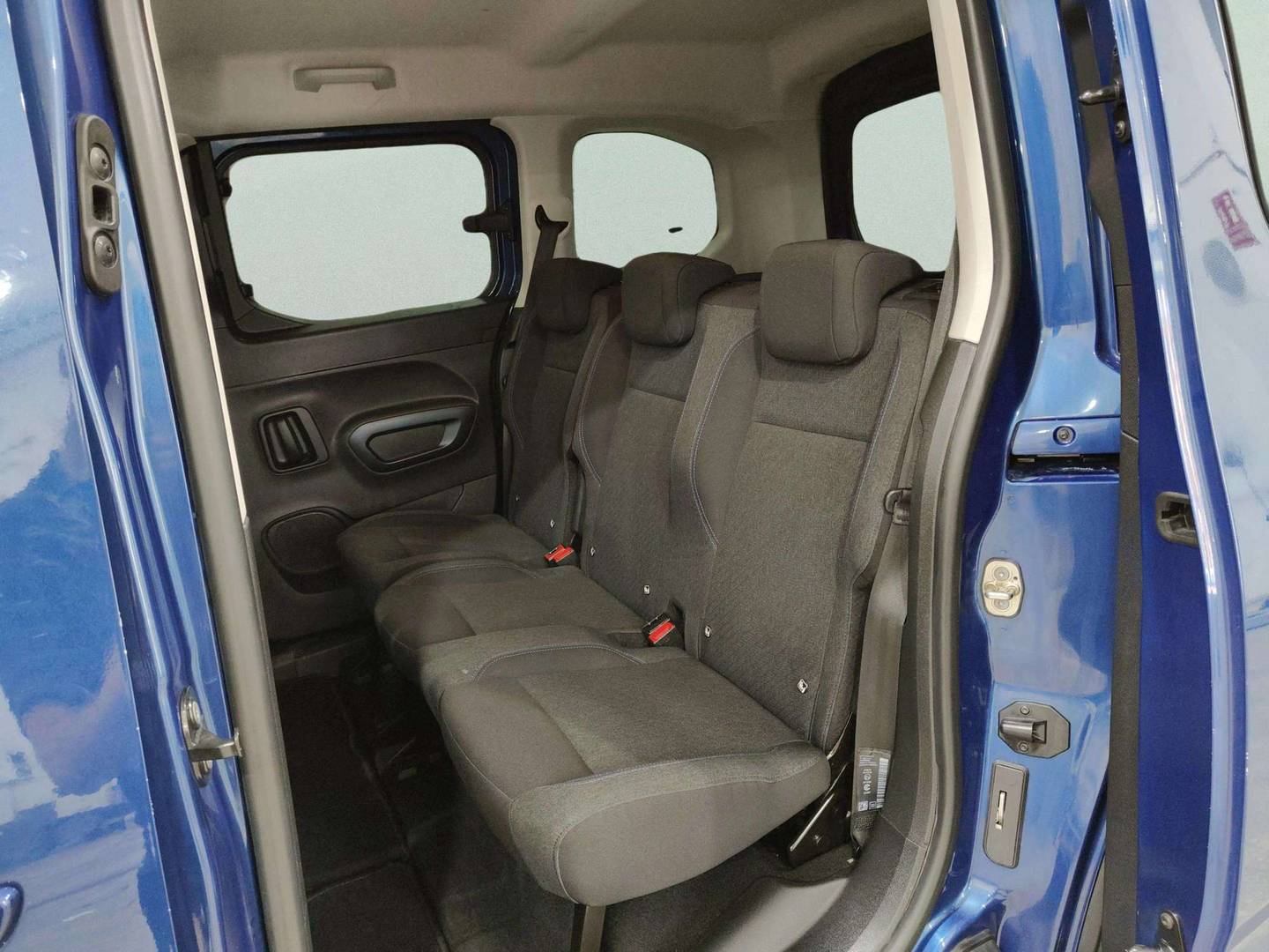 Foto asientos traseros Peugeot Rifter Peugeot Rifter PureTech Allure Standard (110 CV)