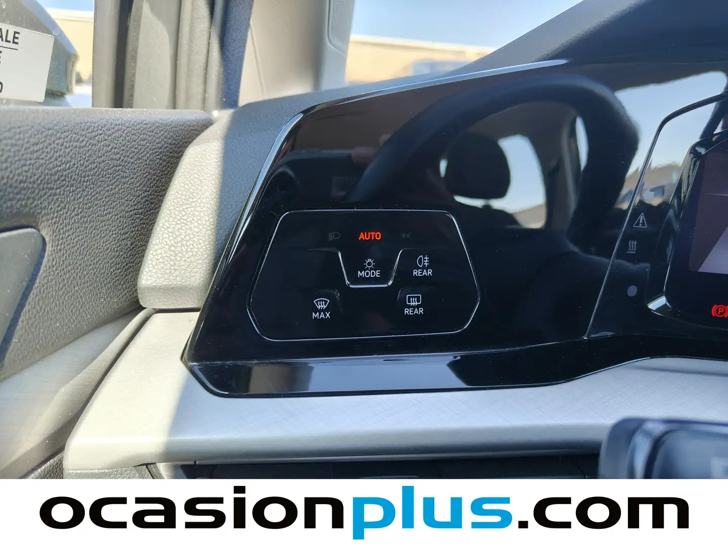 Foto Volkswagen Golf Volkswagen Golf Life 1.0 eTSI  (110 CV) DSG