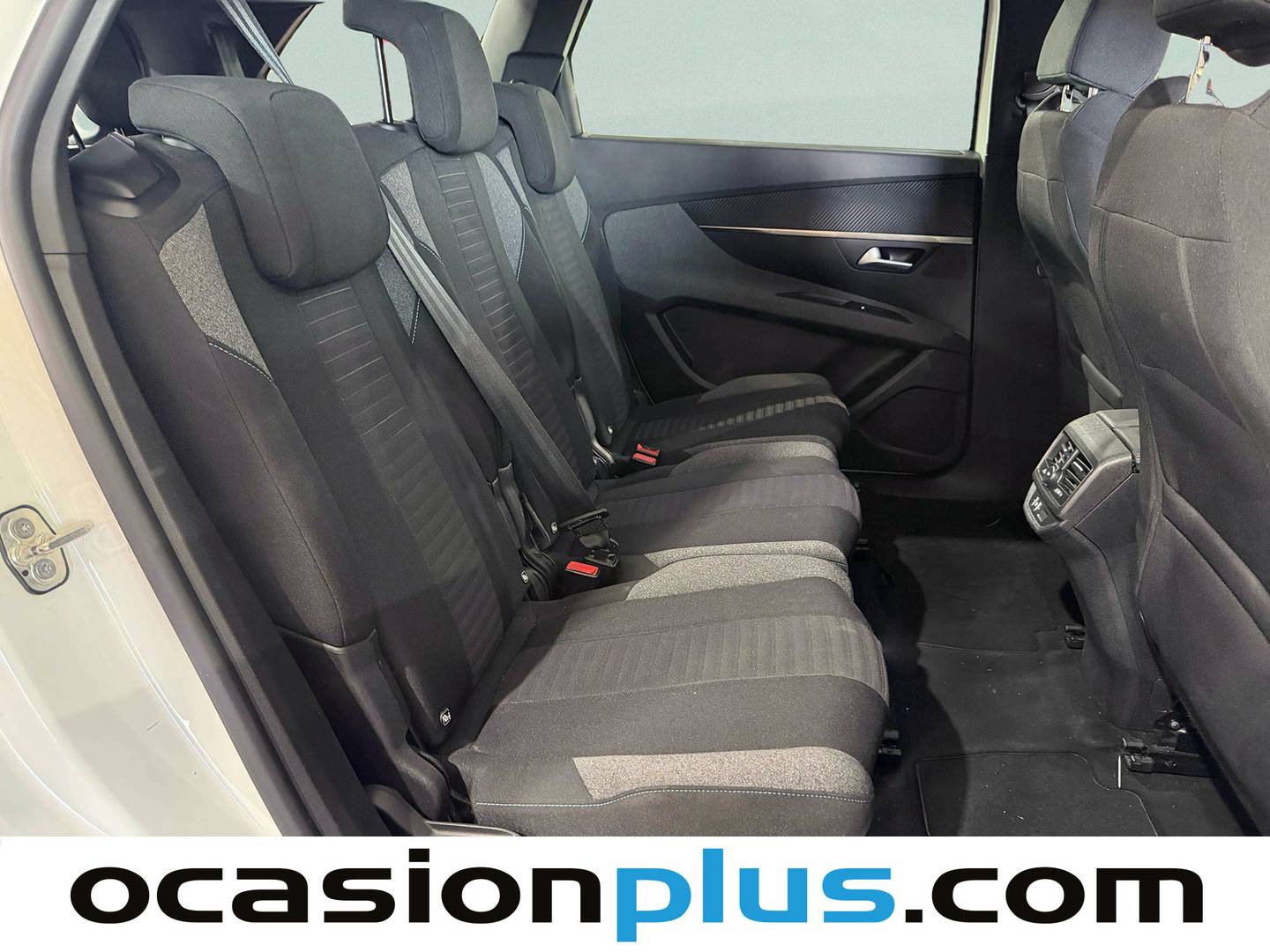 Peugeot 5008 Hybrid Peugeot 5008 Hybrid 1.2 Active Pack eDCS6 100 kW (136 CV) 7 plazas al mejor precio