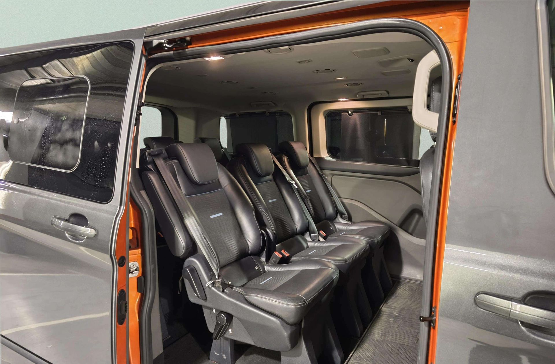 Ford Tourneo Custom 2.0 EcoBlue Hybrid L1 Active - foto 23