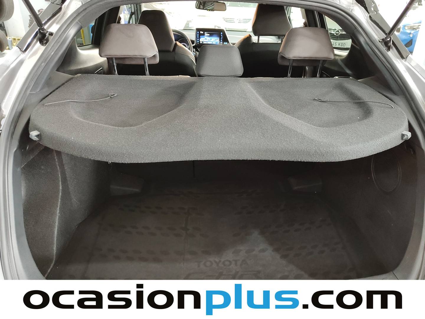 Foto Toyota C-HR Toyota C-HR 1.8 125H Dynamic Plus (122 CV)