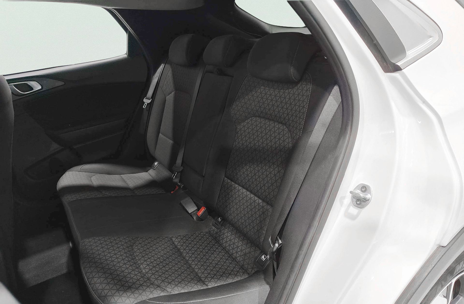 Kia XCeed 1.6 MHEV Drive iMT - foto 11