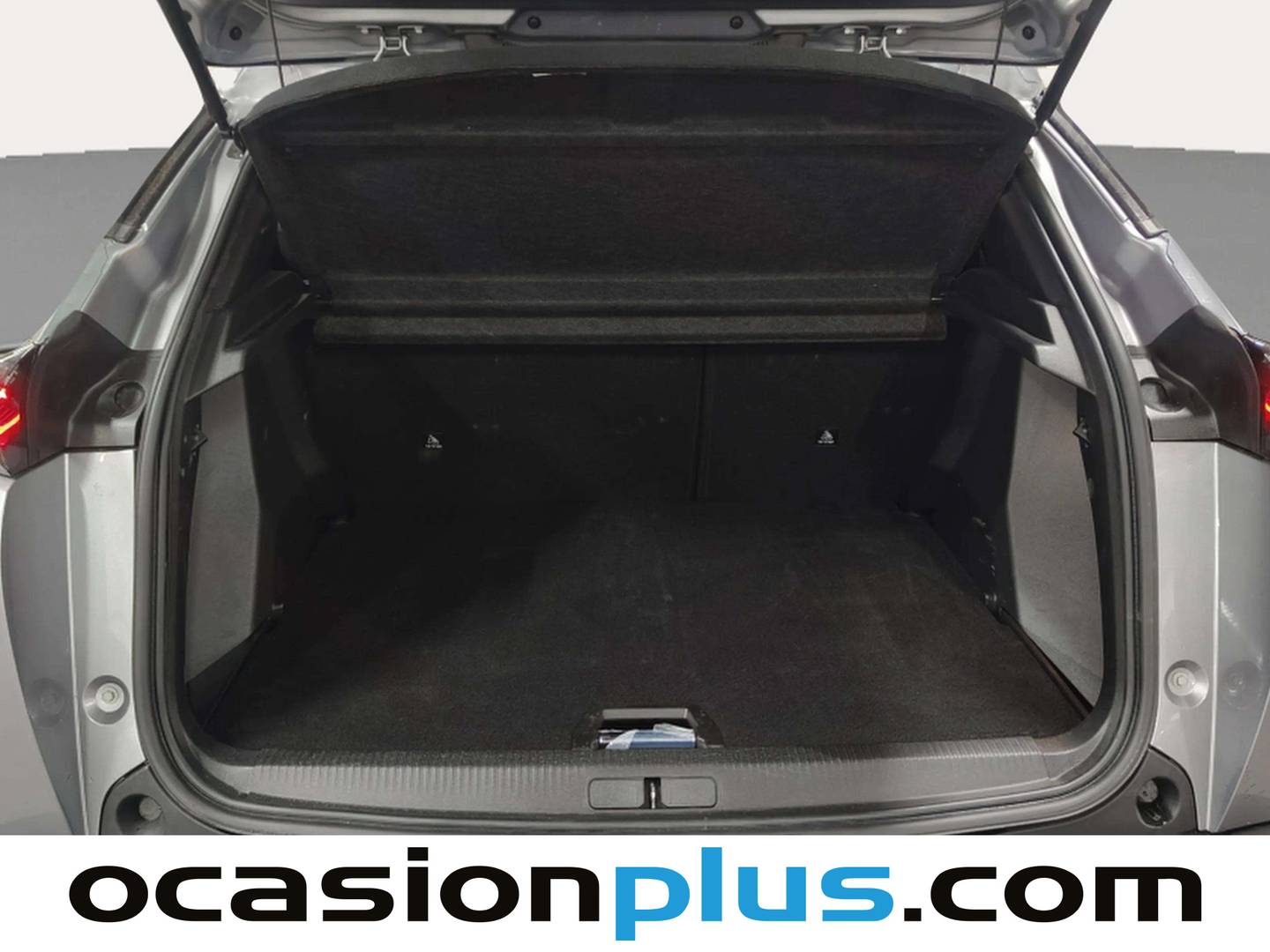 Foto Peugeot 2008 Peugeot 2008 Allure Hybrid eDCS6 (145 CV)