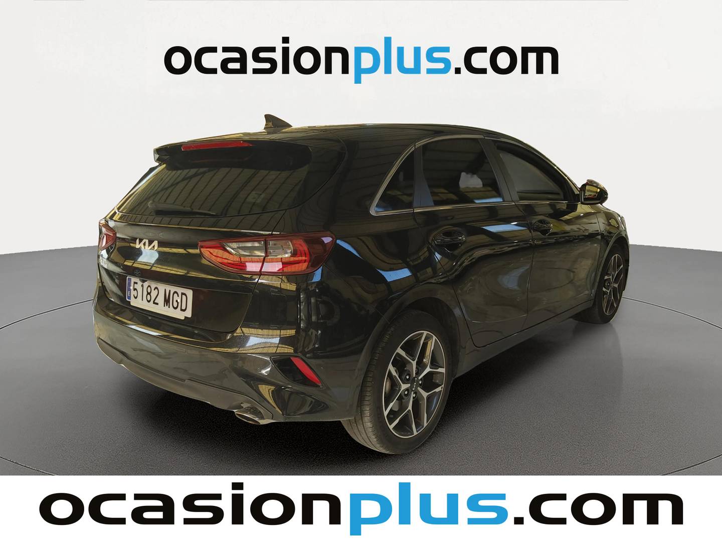 Foto trasera KIA Ceed KIA Ceed 1.0 T-GDi Tech (120 CV) derecha