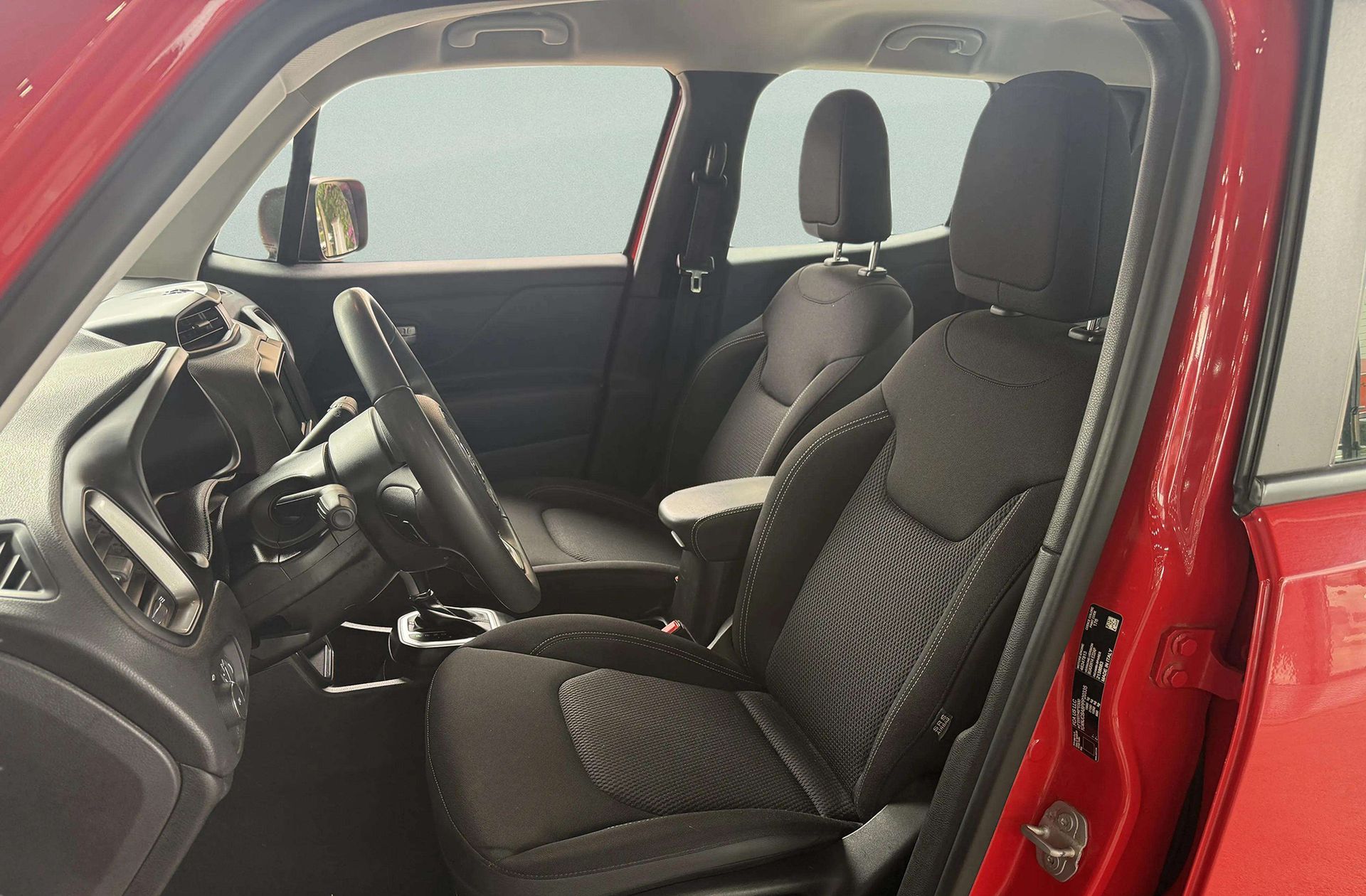Jeep Renegade eHybrid Longitude ATX - foto 9