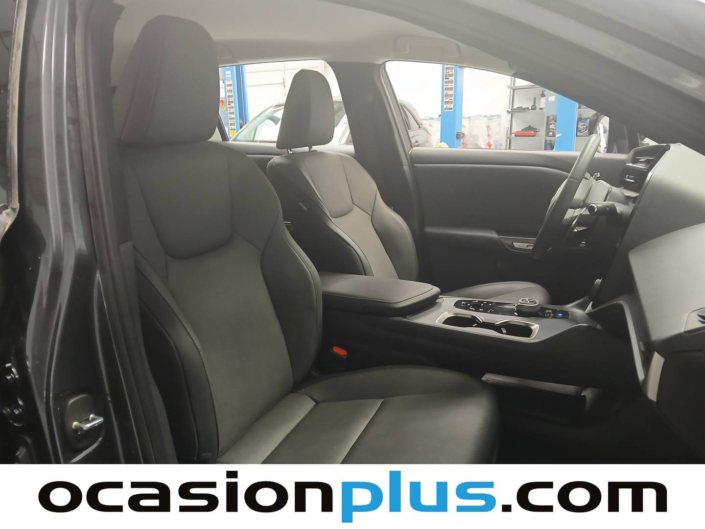 Foto Lexus RZ Lexus RZ 450e Executive  (313 CV)