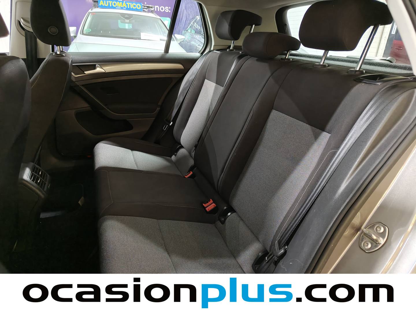 Foto asientos traseros Volkswagen Golf Volkswagen Golf Business 1.6 TDI BMT (110 CV) DSG