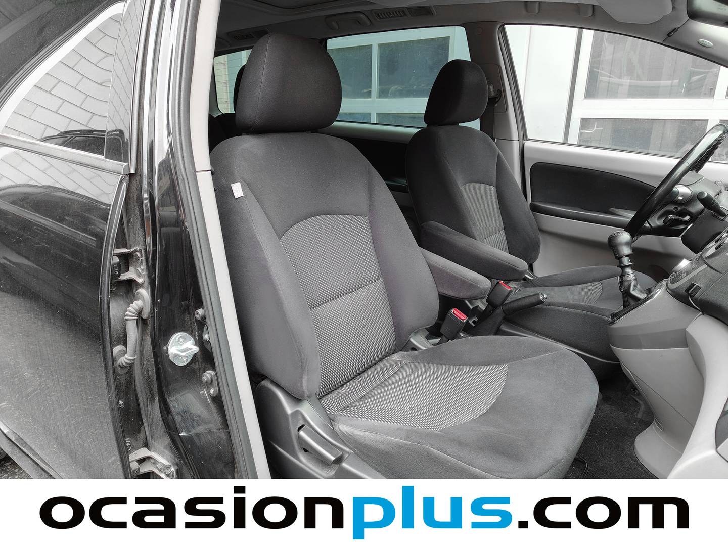 Foto Mitsubishi Grandis Mitsubishi Grandis 2.0 DI-D Intense Plus (136 CV) 7 Plazas