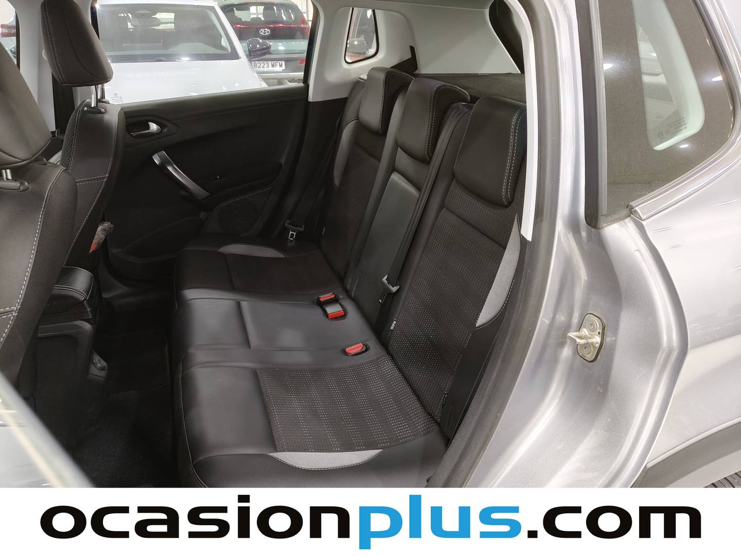 Foto asientos traseros Peugeot 2008 Peugeot 2008 BlueHDi 120 S&S Allure (120 CV)
