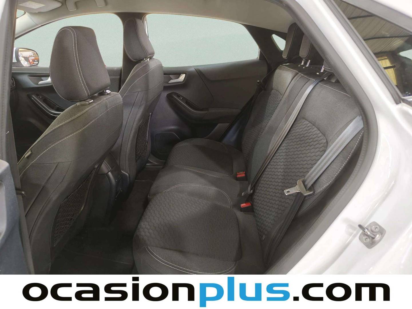 Foto asientos traseros Ford Puma Ford Puma 1.0 EcoBoost MHEV Titanium (125 CV)