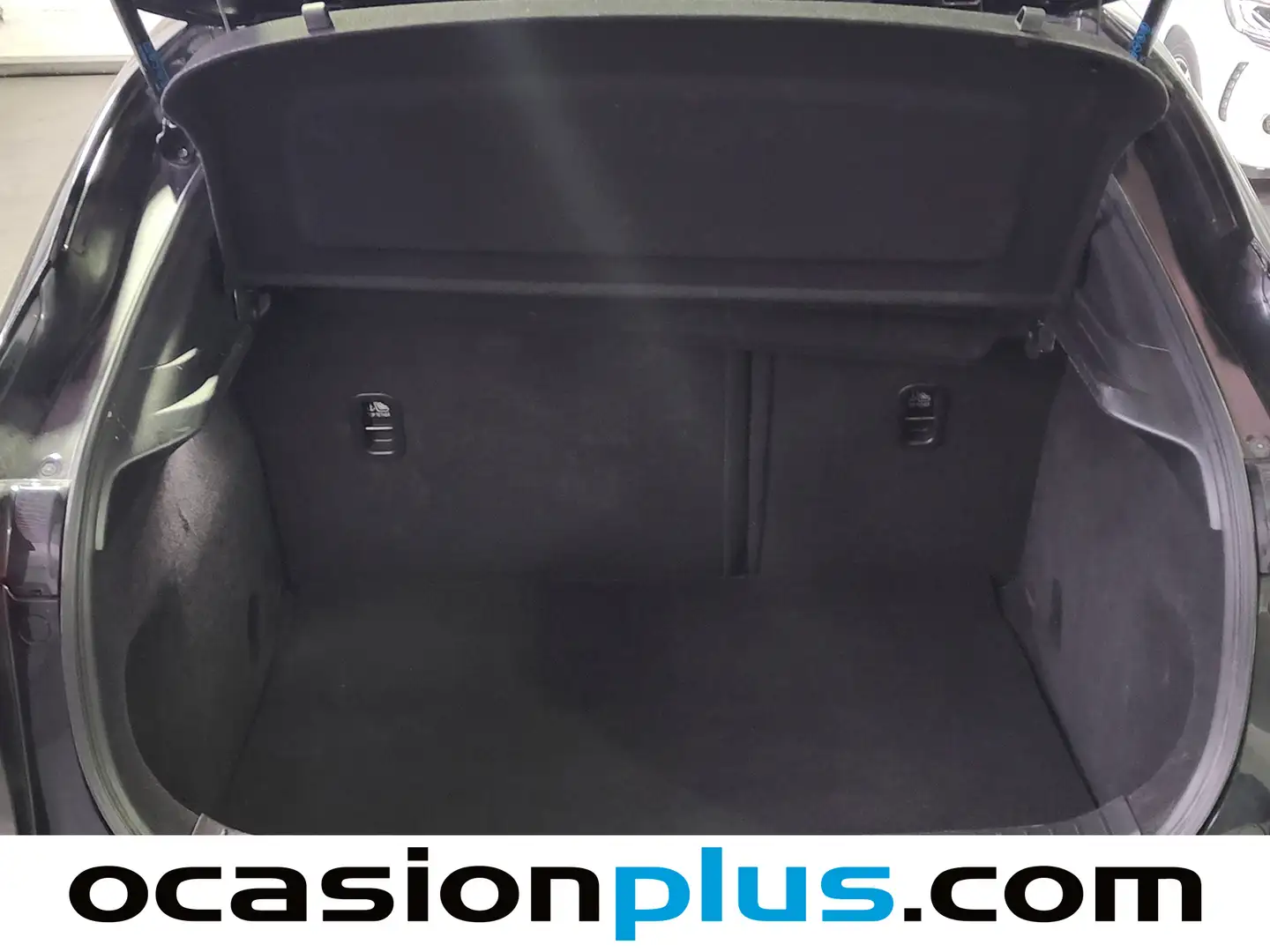 Foto Mazda CX-30 Mazda CX-30 2.5 e-Skyactive G MHEV Prime-Line AT (140 CV)