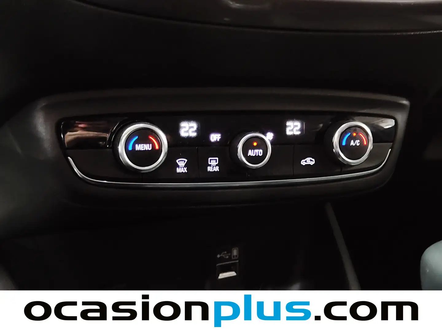 Foto Opel Crossland X Opel Crossland X 1.2 Innovation (130 CV)