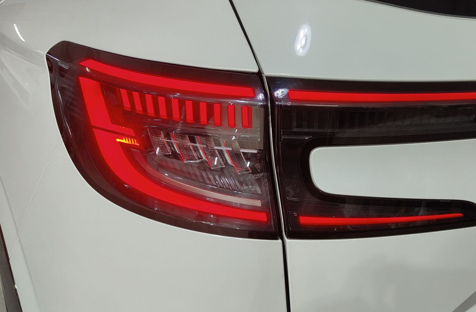 Renault Austral Techno E-Tech Full Hybrid - foto 17