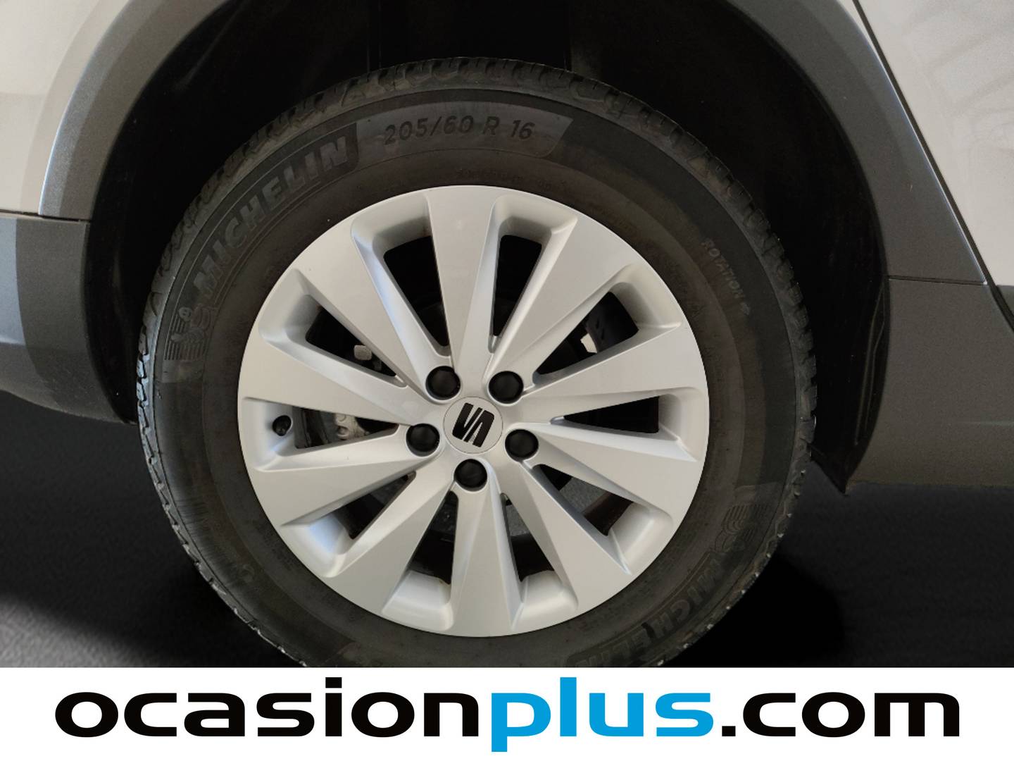 Seat Arona SEAT Arona 1.0 TSI Style Plus DSG (110 CV) automático