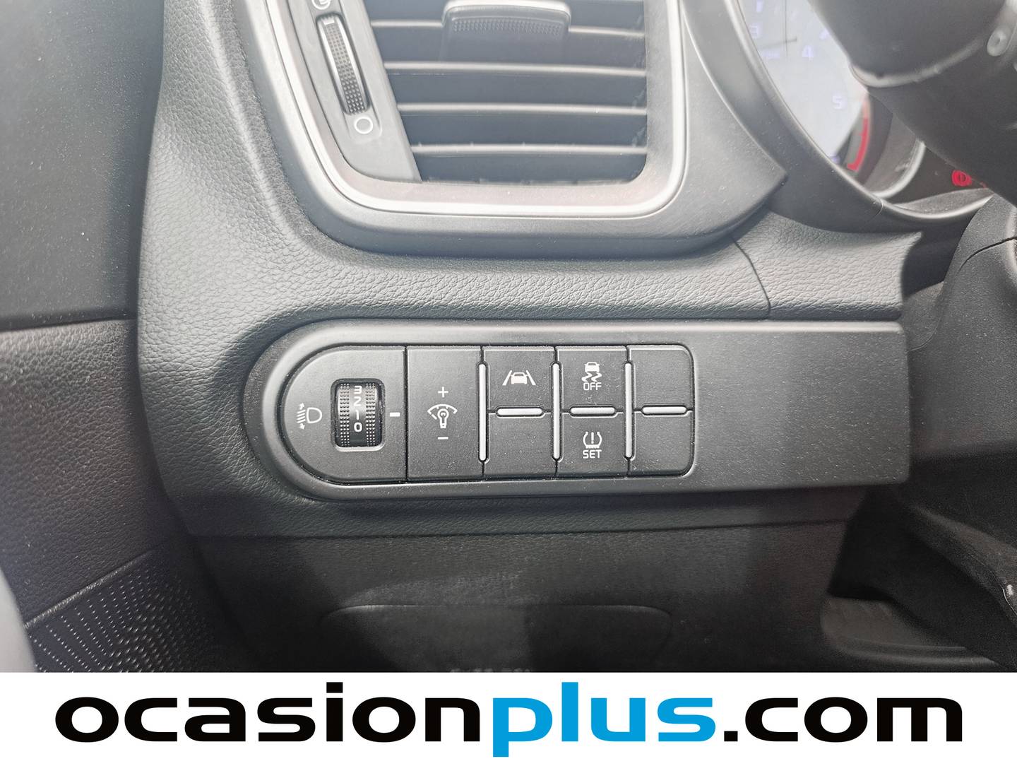KIA Ceed KIA Ceed 1.6 MHEV iMT Drive (136 CV) seminuevo