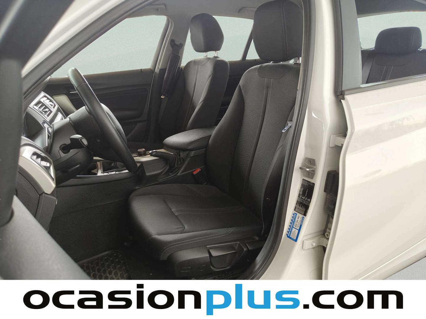 Foto asientos delanteros BMW Serie 1 BMW Serie 1 118d (150 CV)