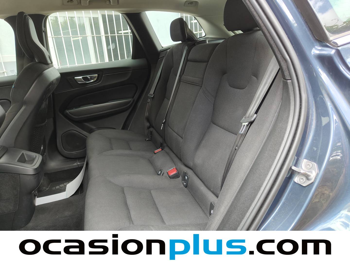 Foto Volvo XC60 Volvo XC60 B4 D Momentum Pro Auto (197 CV)