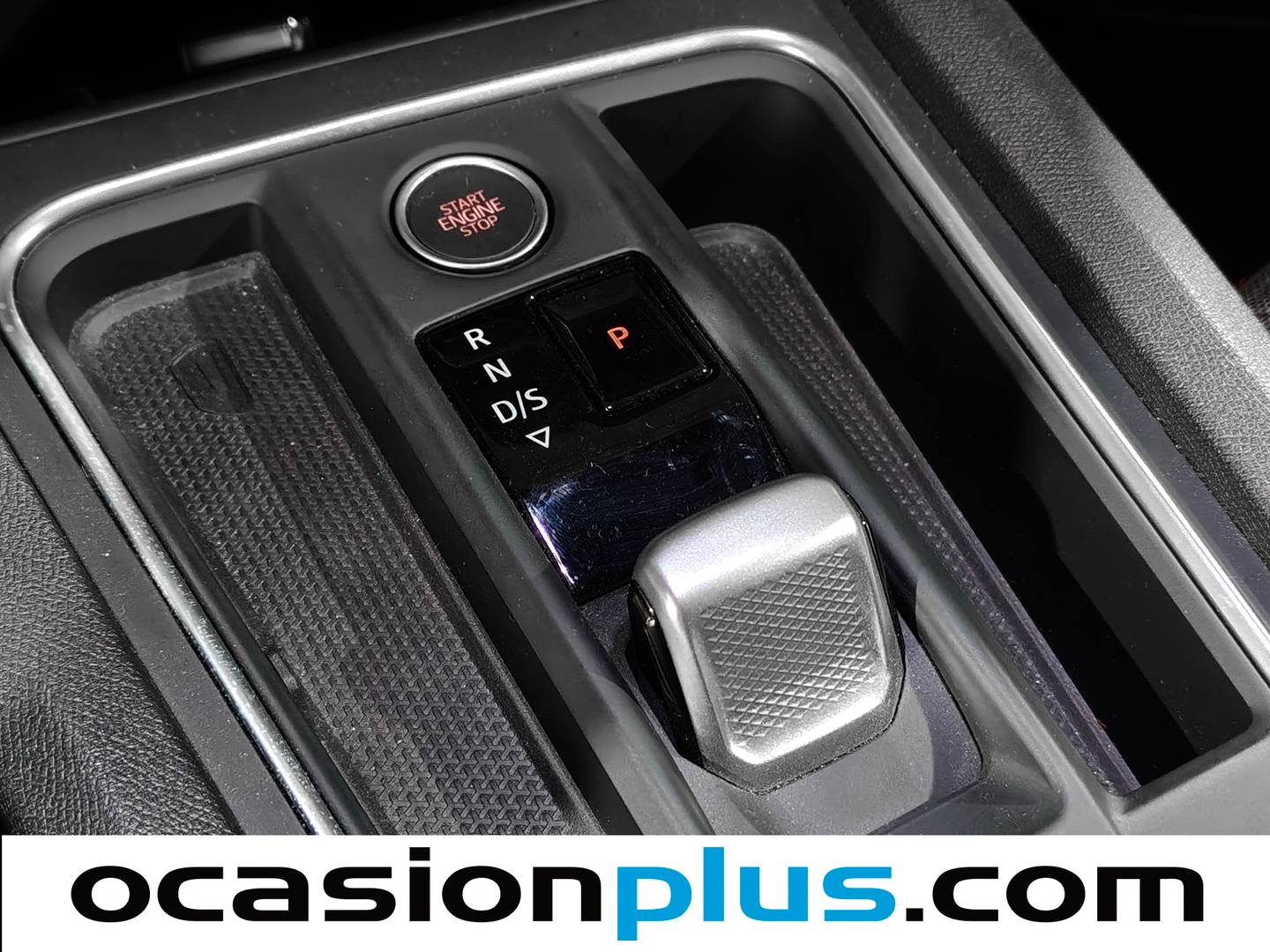 Seat León SEAT León 1.5 eTSI S&S FR Launch Pack L DSG (150 CV) de ocasión