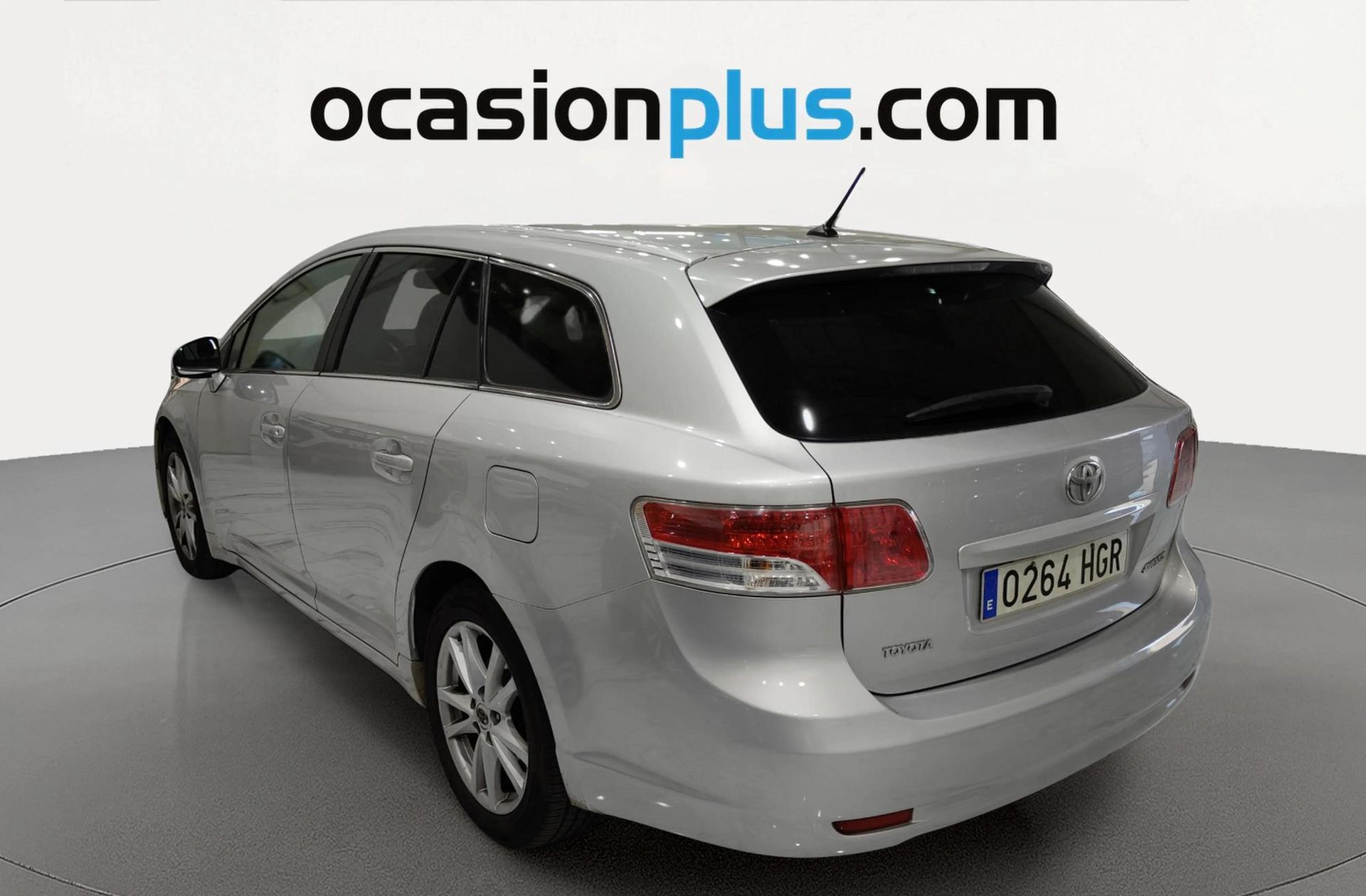 Toyota Avensis 2.0 D-4D Cross Sport Advance - foto 3
