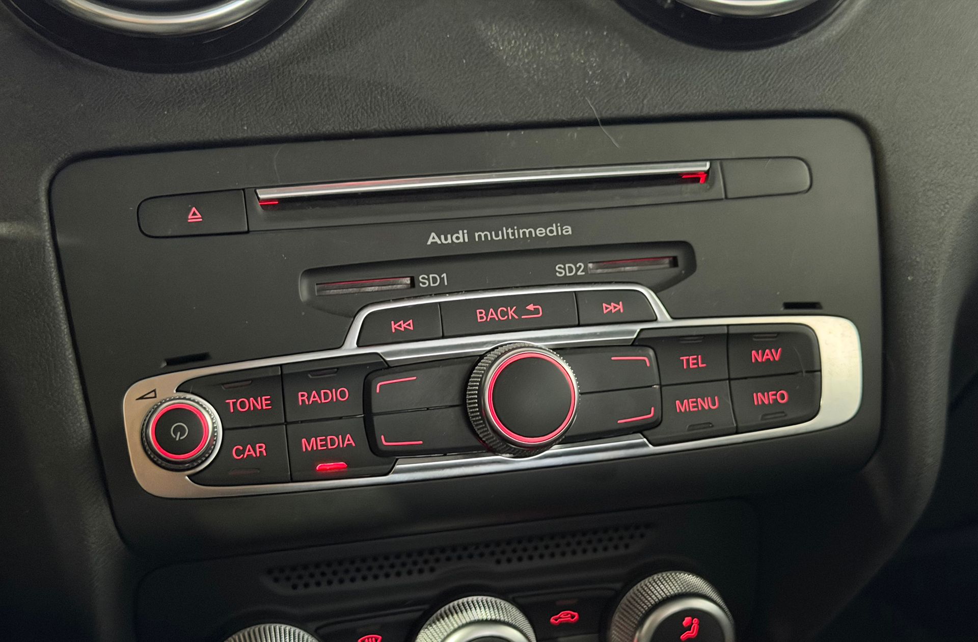 Audi A1 Sportback Attraction 1.0 TFSI S tronic Pack S-Line - foto 27