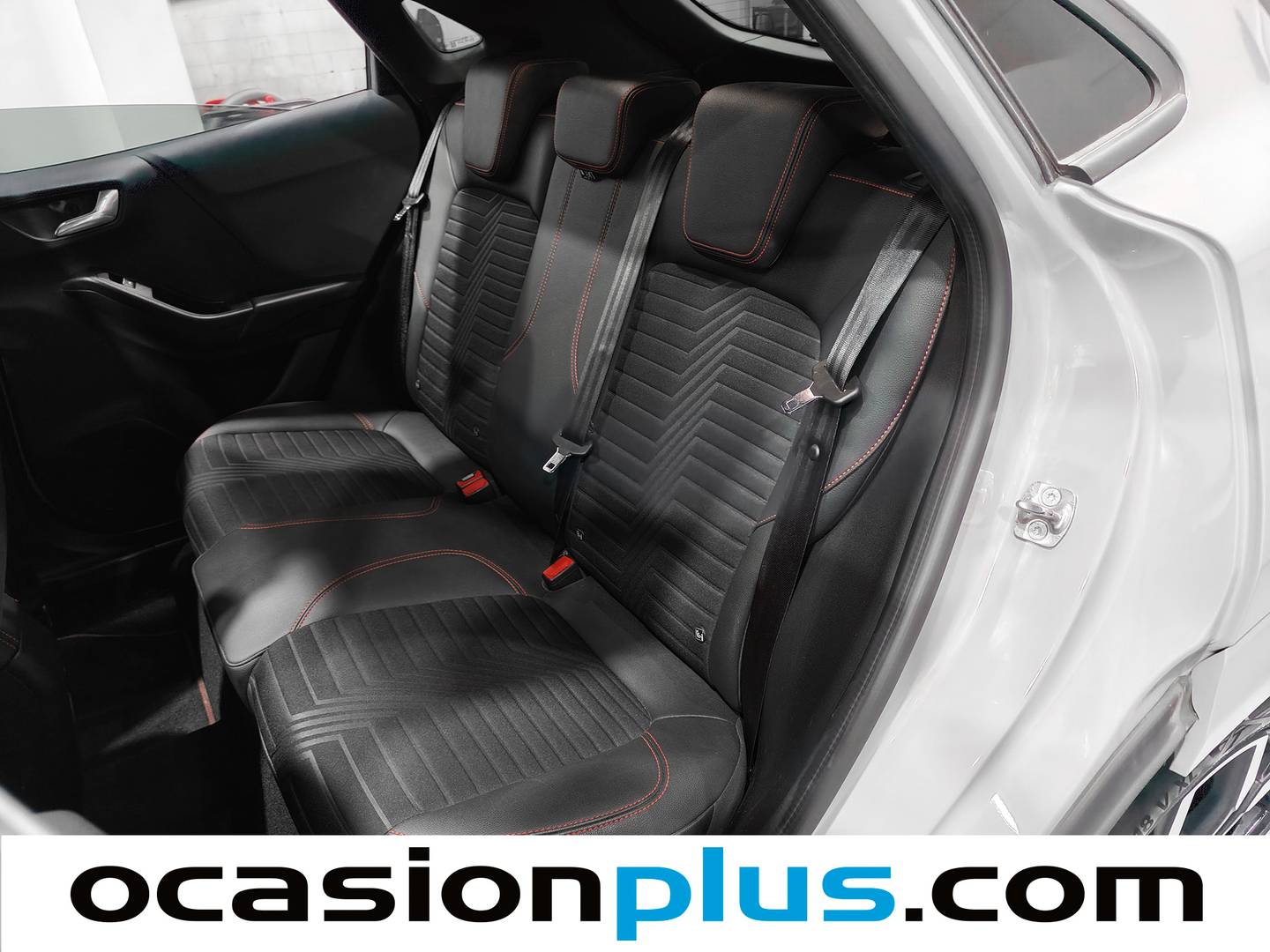 Foto Ford Puma Ford Puma 1.0 EcoBoost MHEV ST-Line X Design (155 CV)