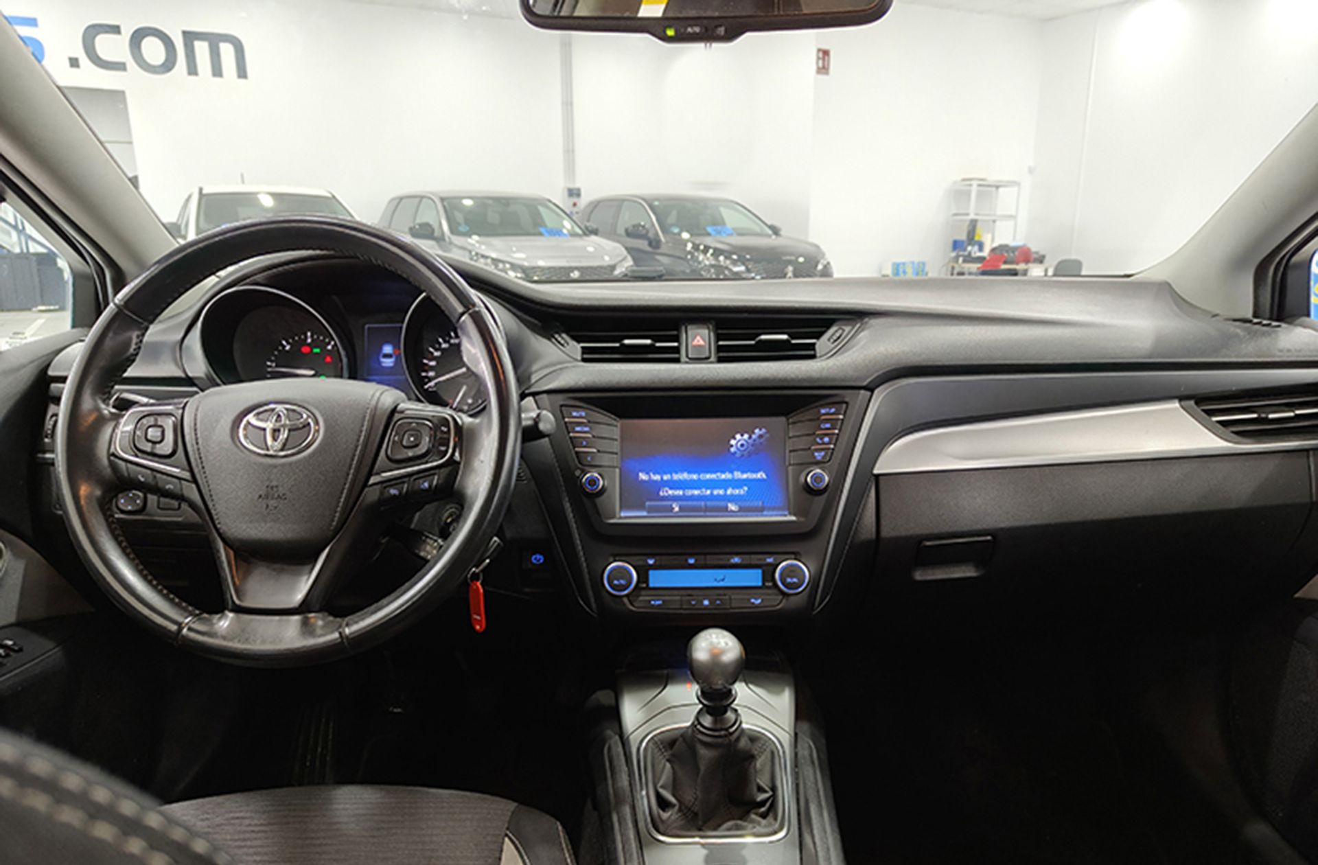 Toyota Avensis 150D Advance - foto 6