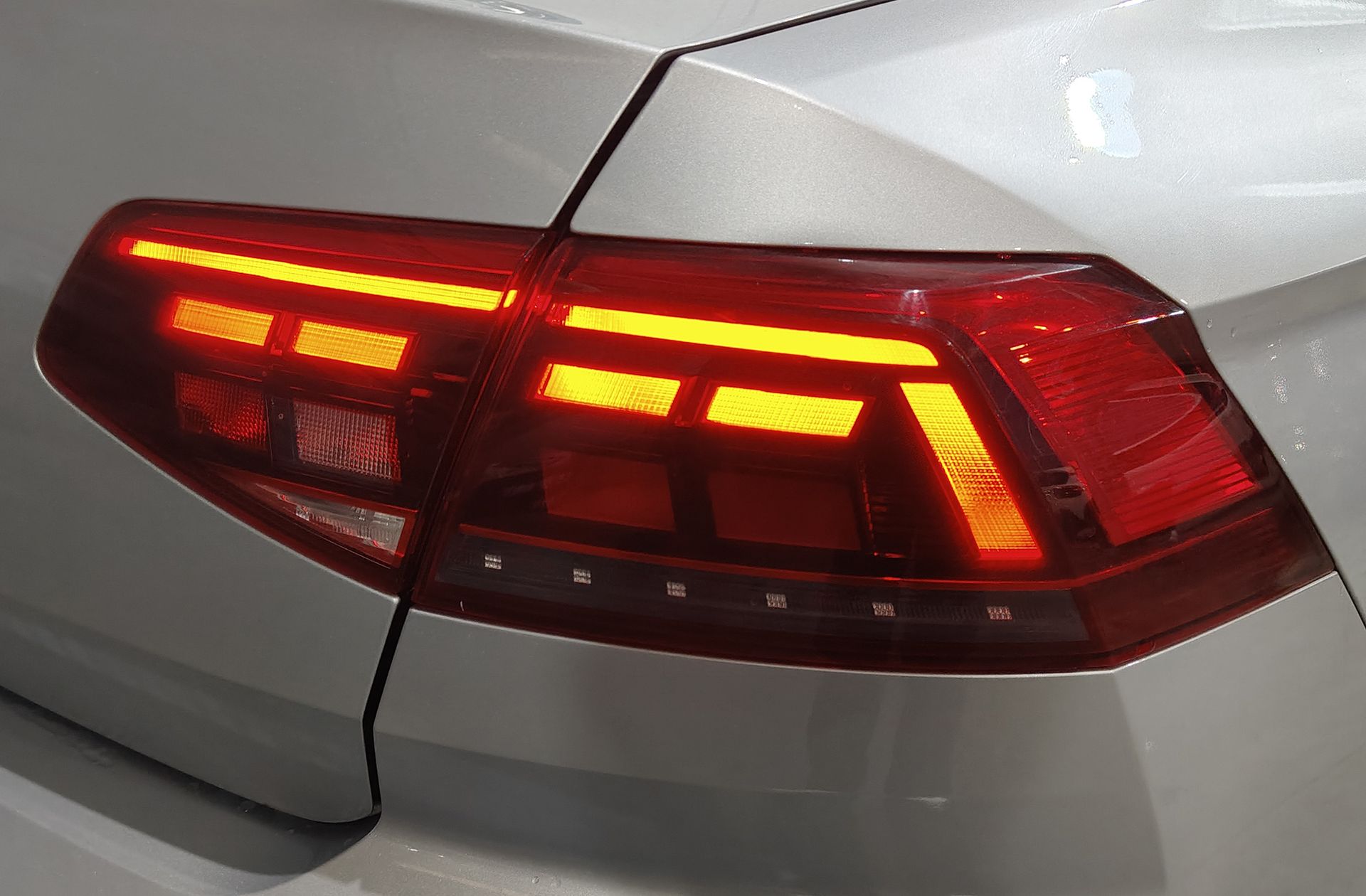 Volkswagen Passat Business 2.0 TDI DSG - foto 16