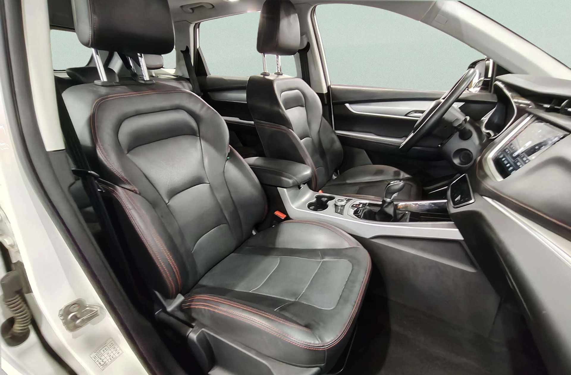 SWM G01 1.5T Luxury - foto 19