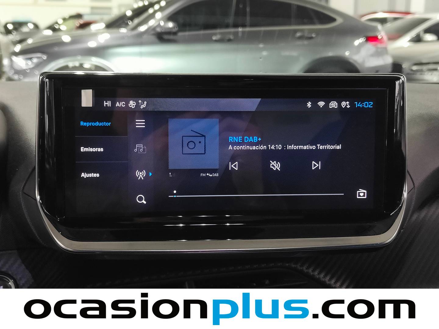 Foto Peugeot 2008 Peugeot 2008 Allure Hybrid eDCS6 (145 CV)