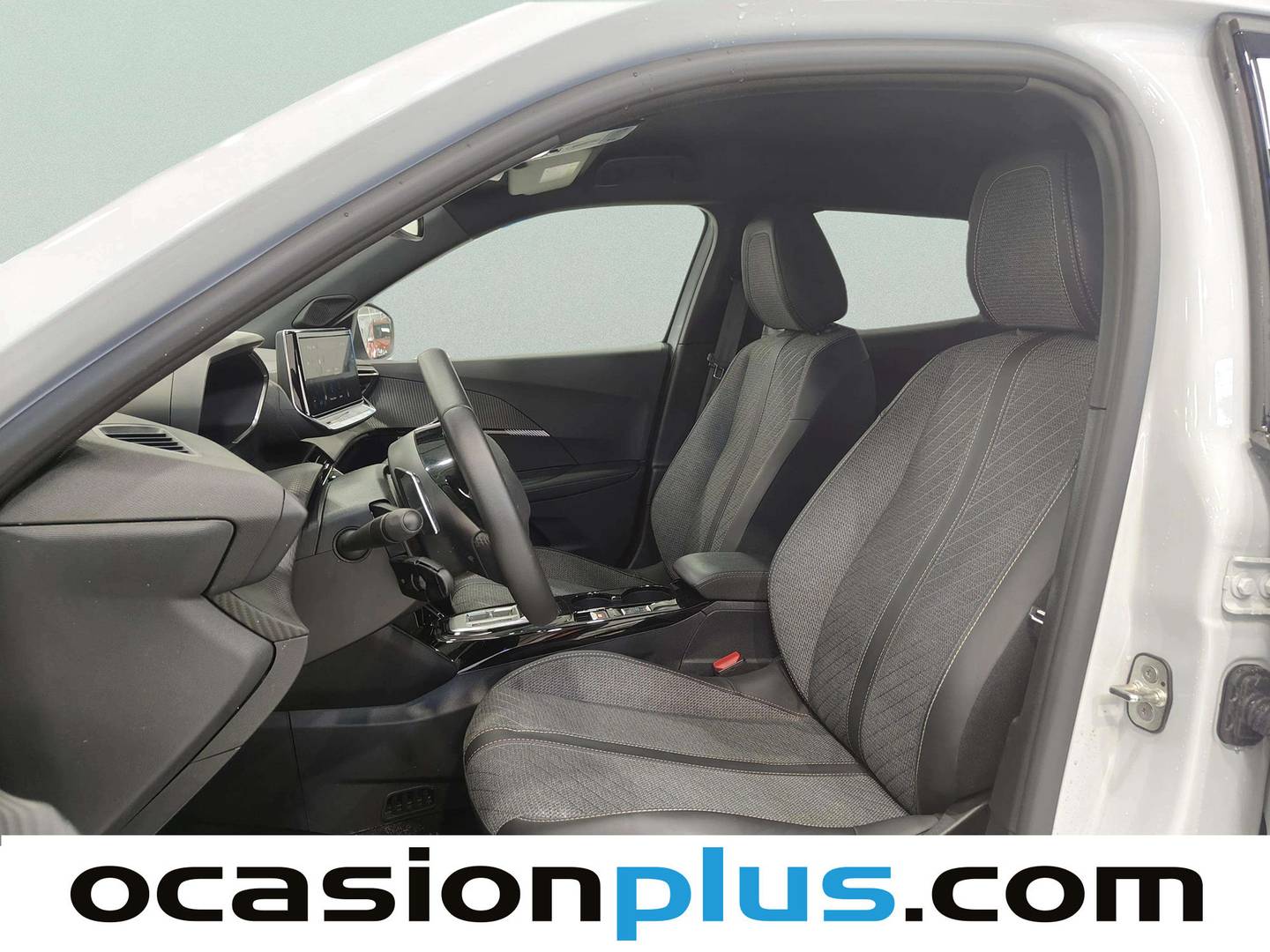 Foto asientos delanteros Peugeot 2008 Peugeot 2008 Allure Hybrid eDCS6 (145 CV)