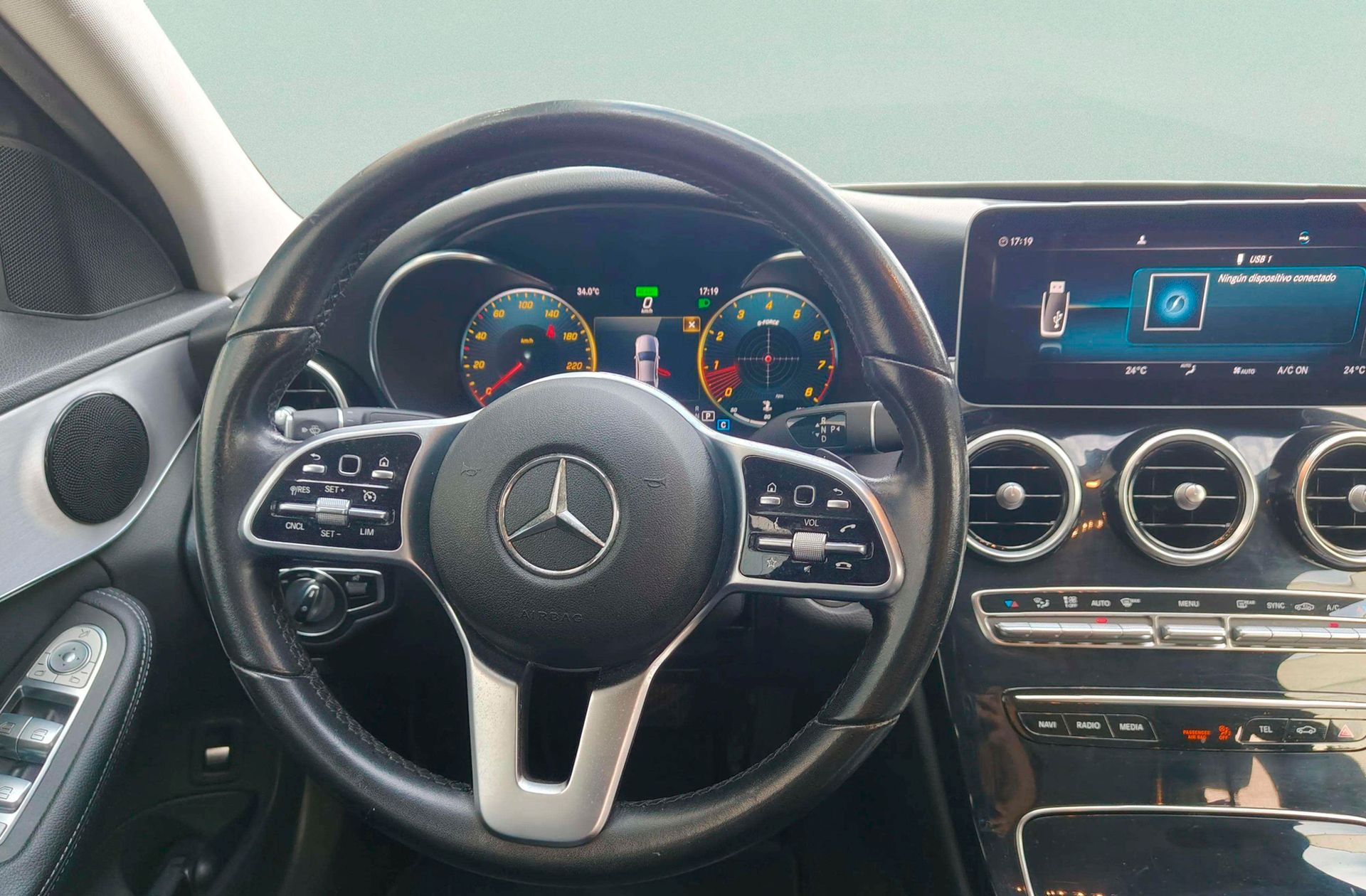 Mercedes-Benz Clase C 200 Pack AMG - foto 24