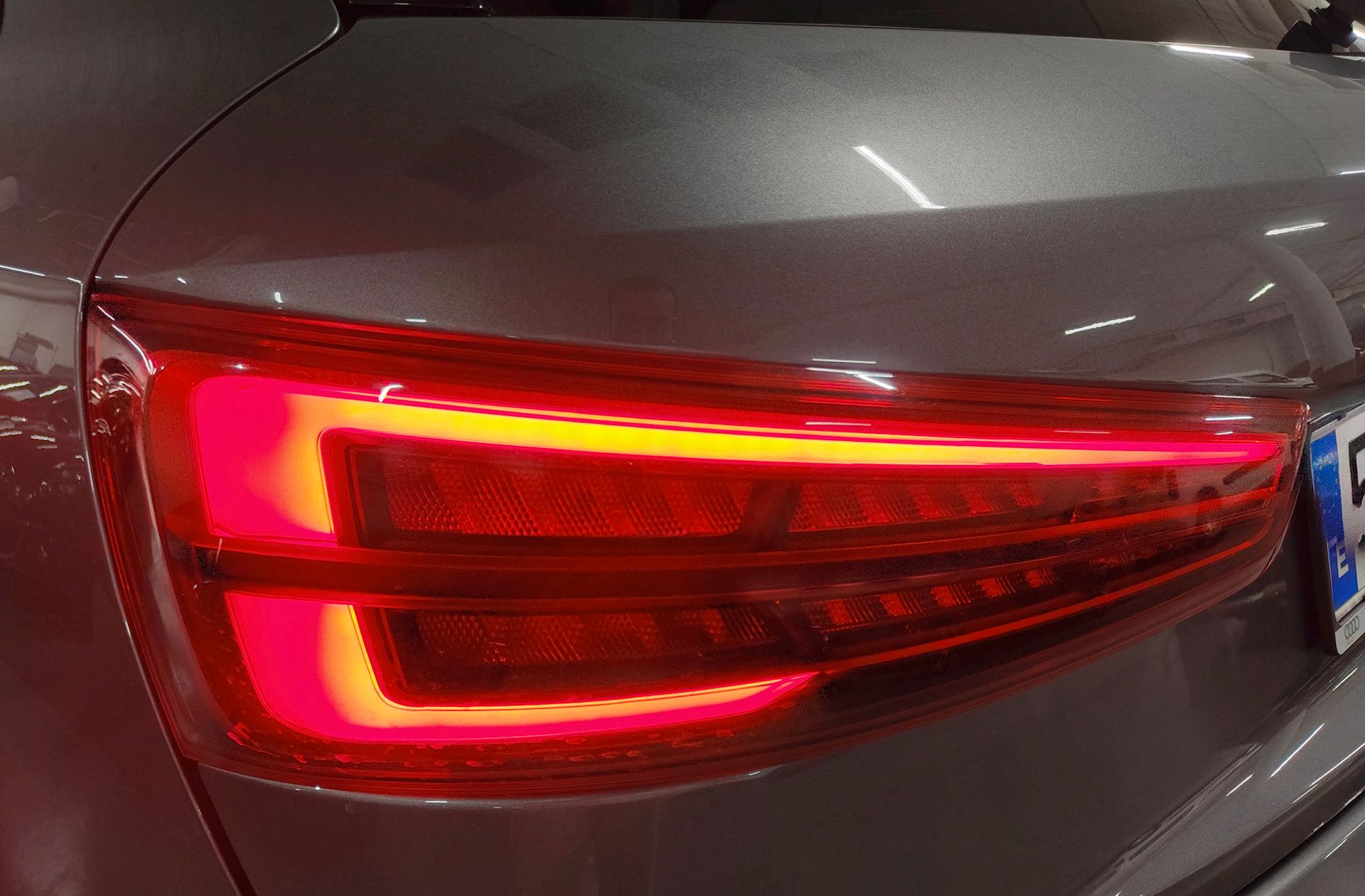 Audi Q3 Design Edition 1.4 TFSI CoD S tronic - foto 20